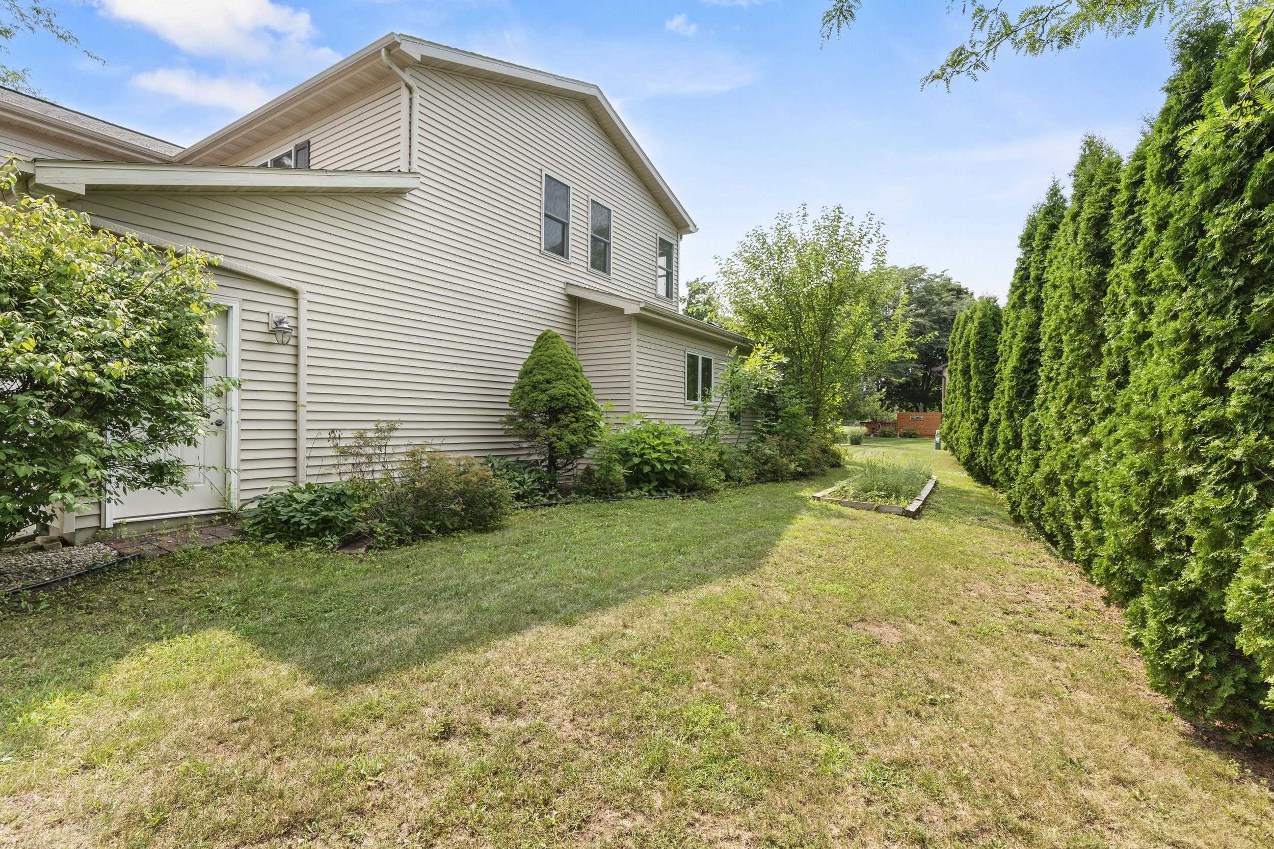 1325 S WESTHAVEN Drive