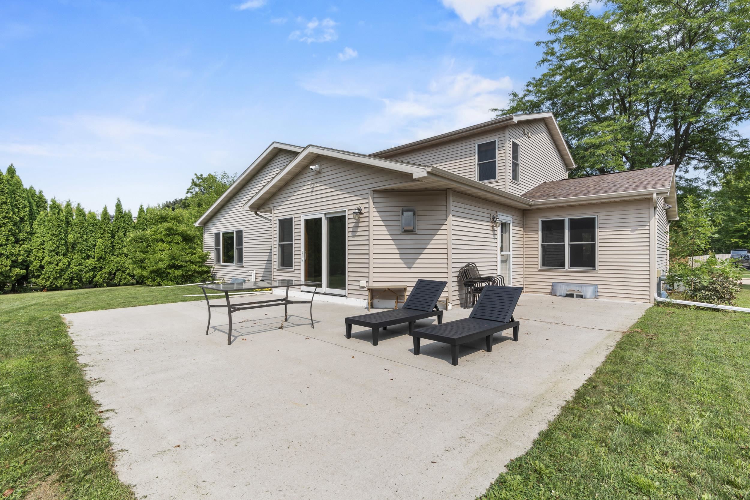 1325 S WESTHAVEN Drive