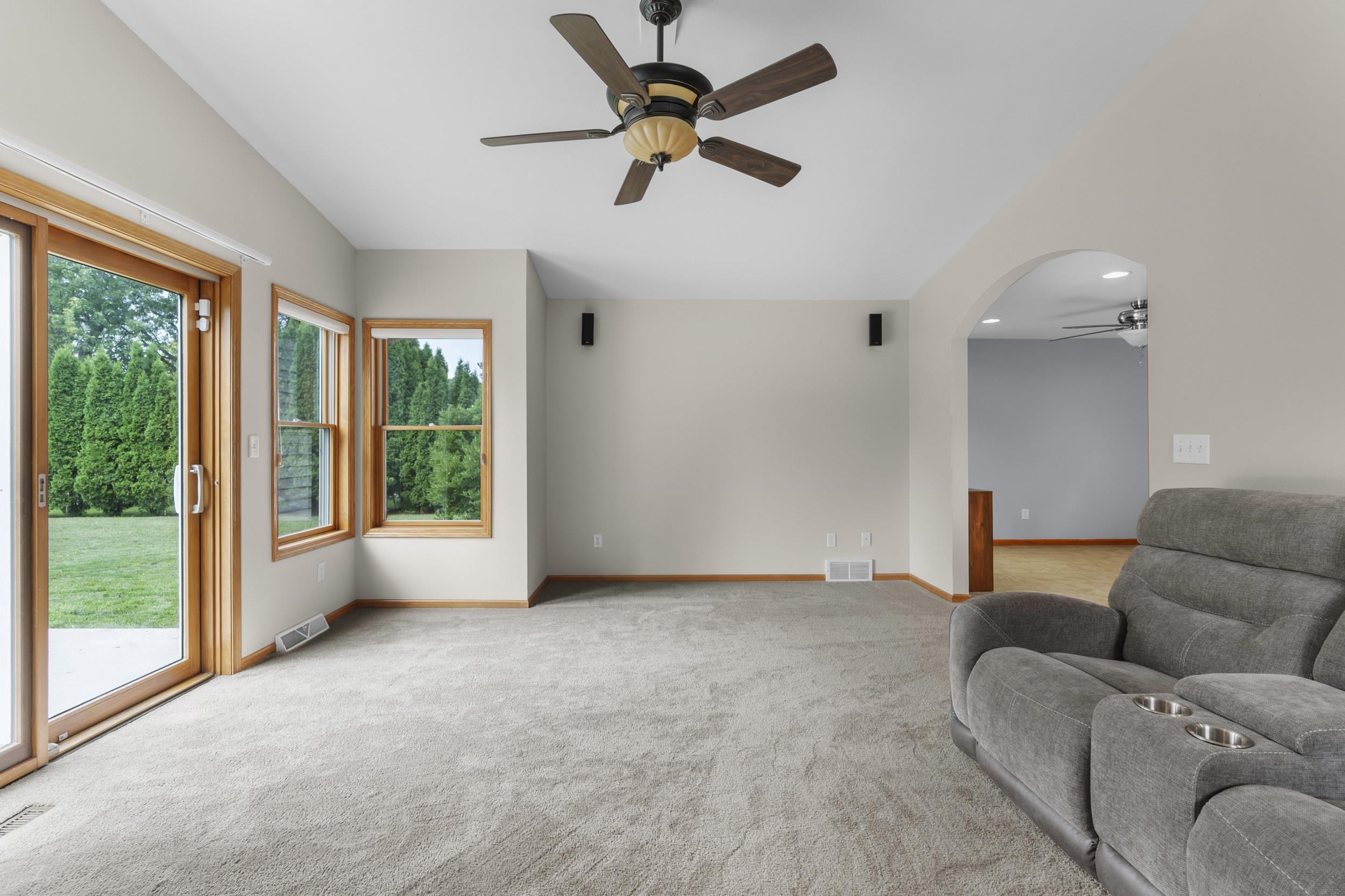 1325 S WESTHAVEN Drive