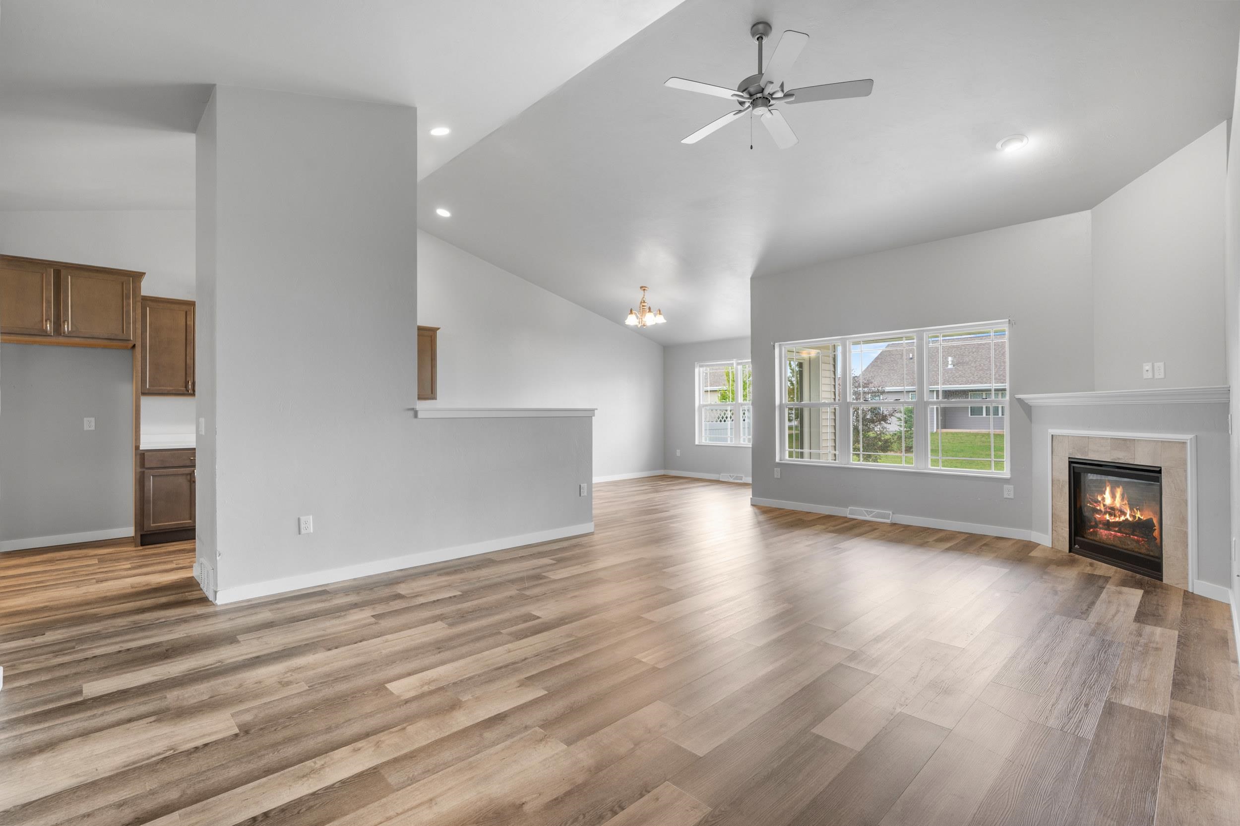 3292 ELK RIDGE Drive