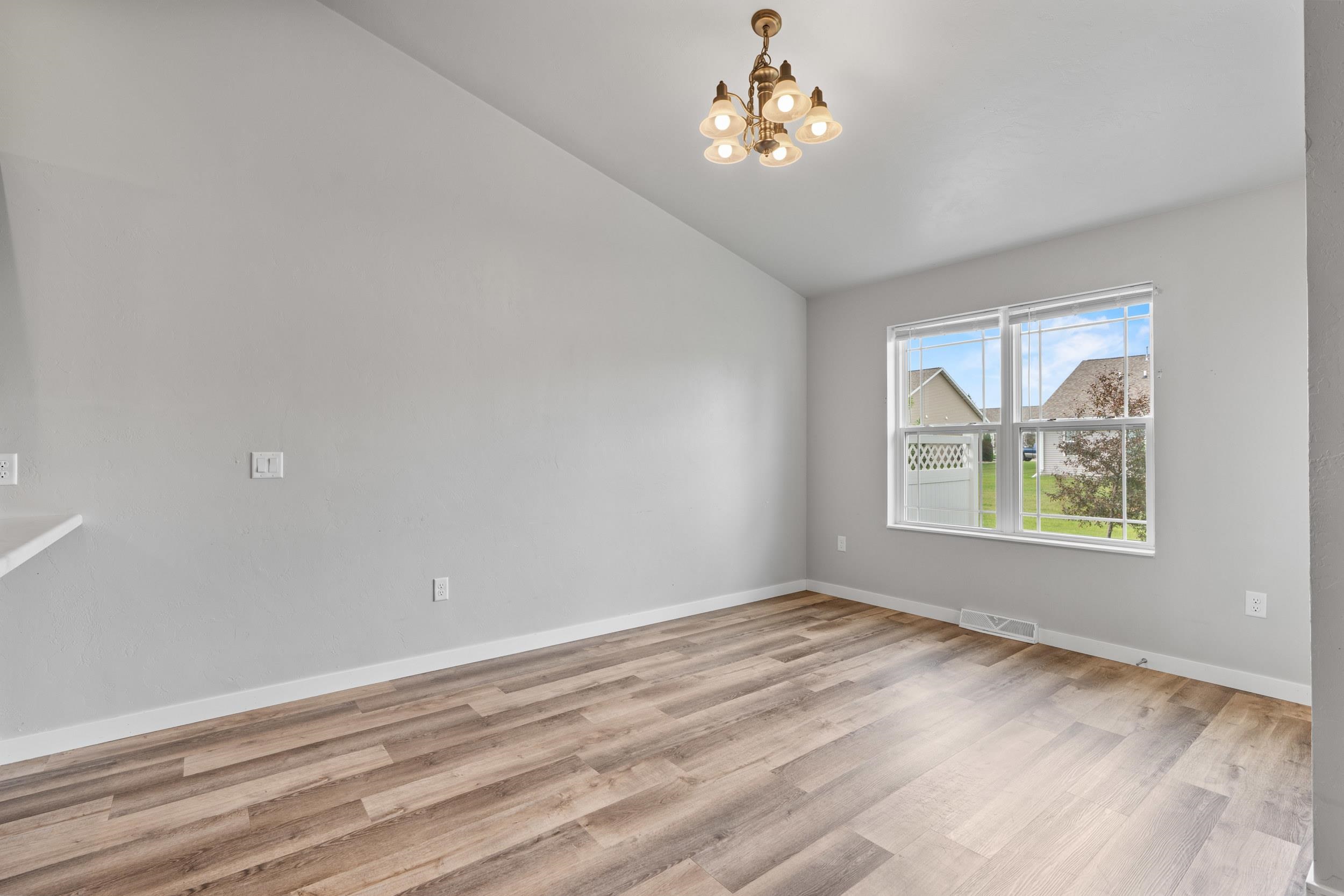 3292 ELK RIDGE Drive