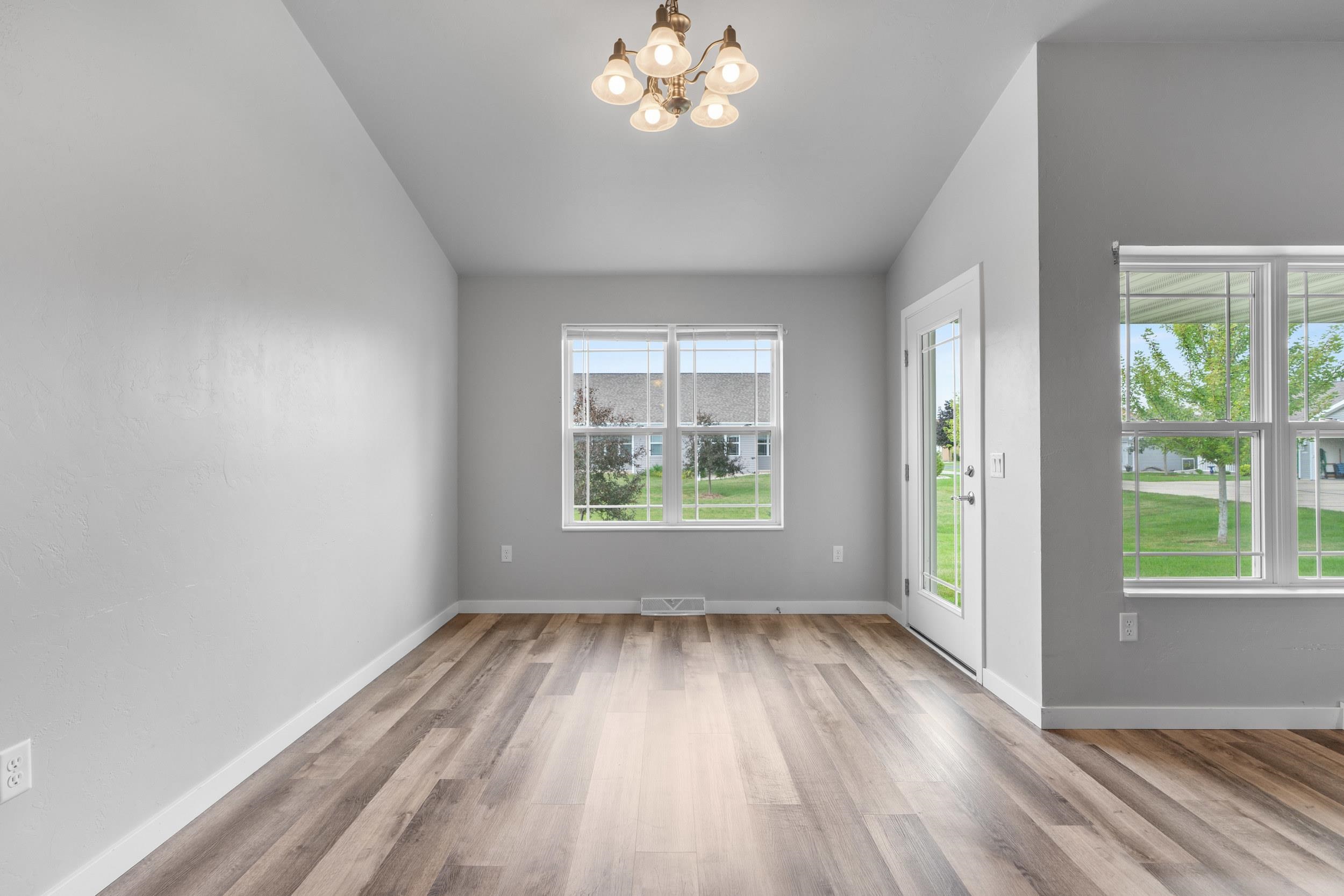 3292 ELK RIDGE Drive