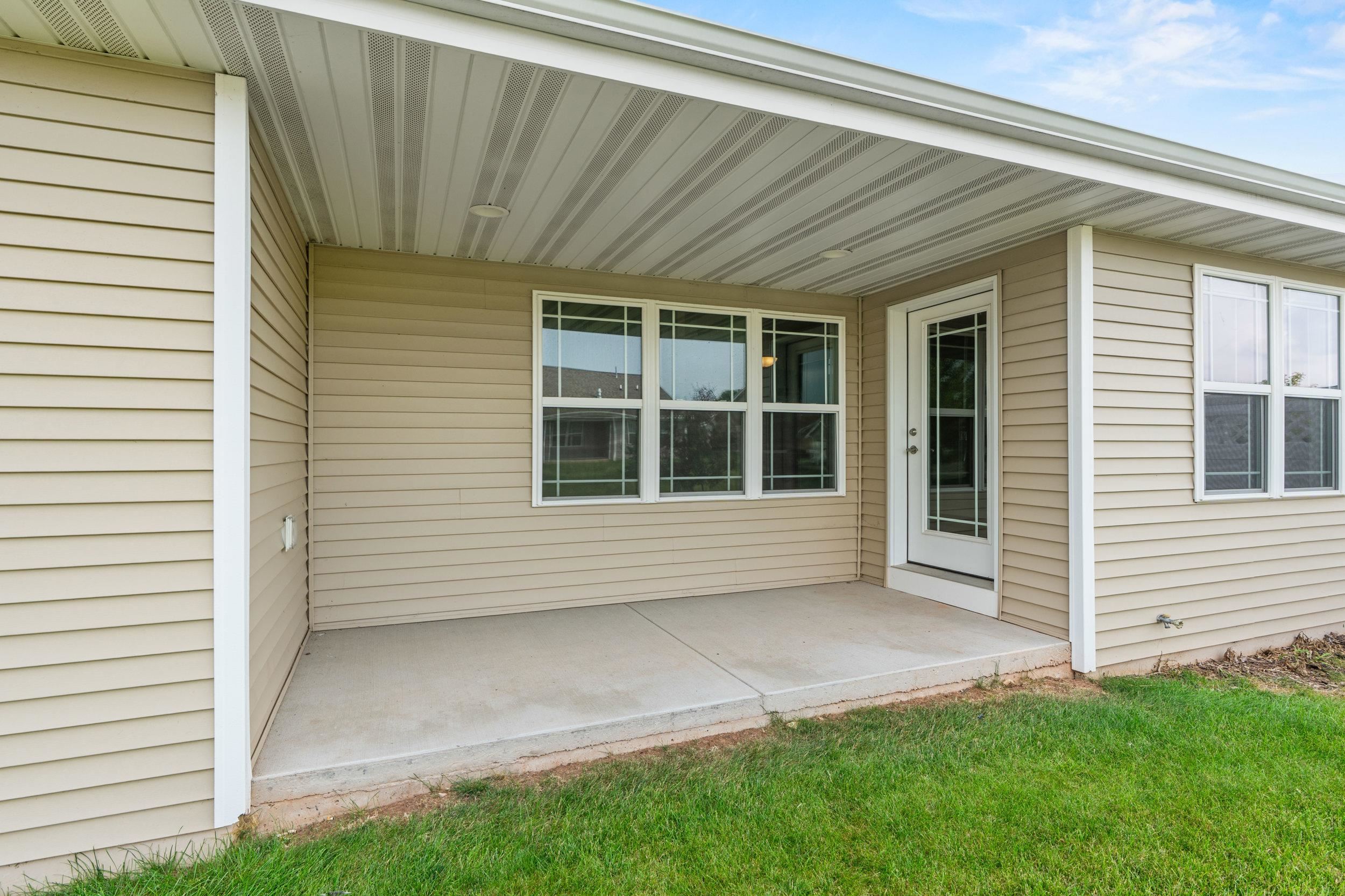 3292 ELK RIDGE Drive