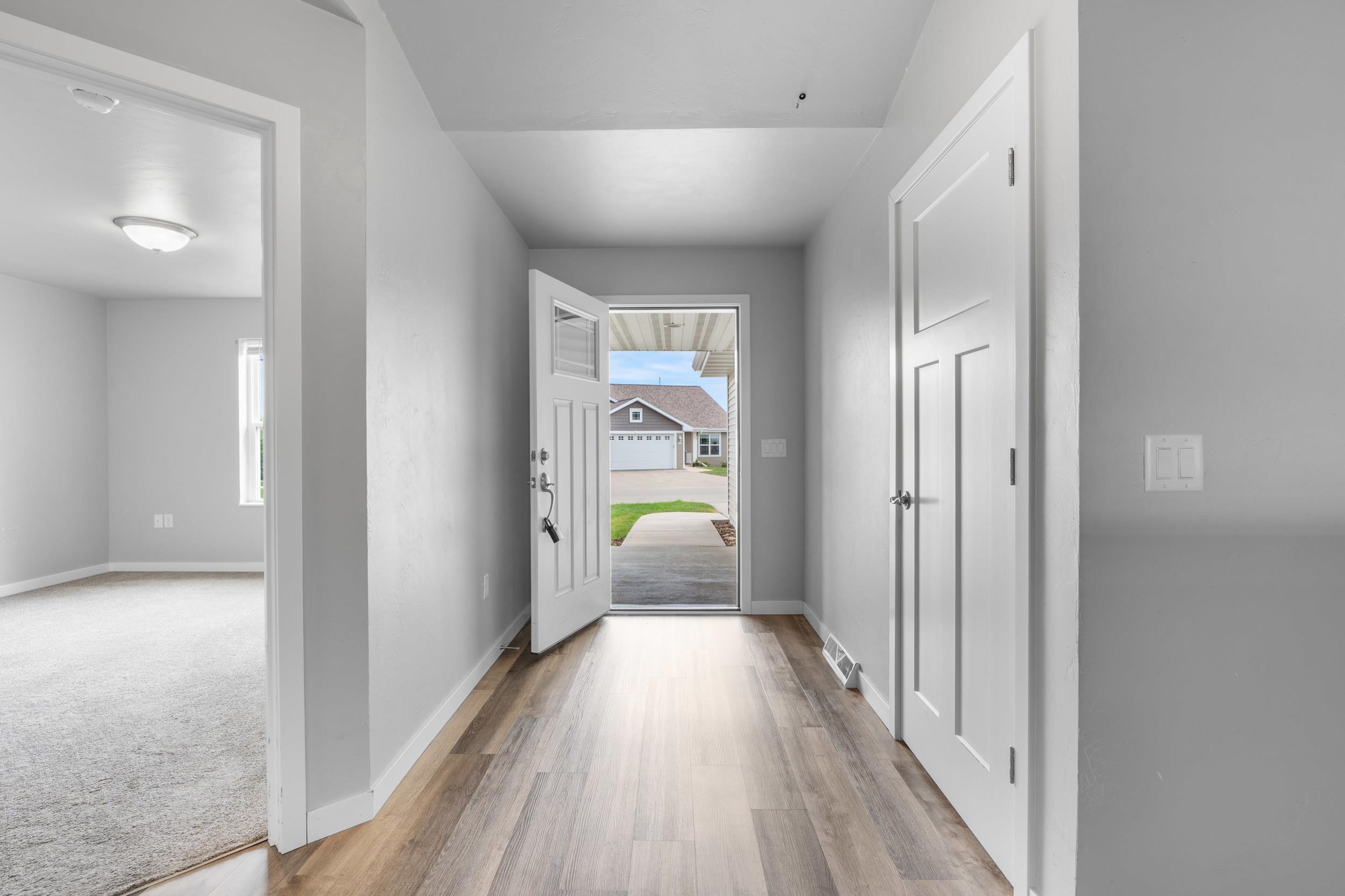 3292 ELK RIDGE Drive