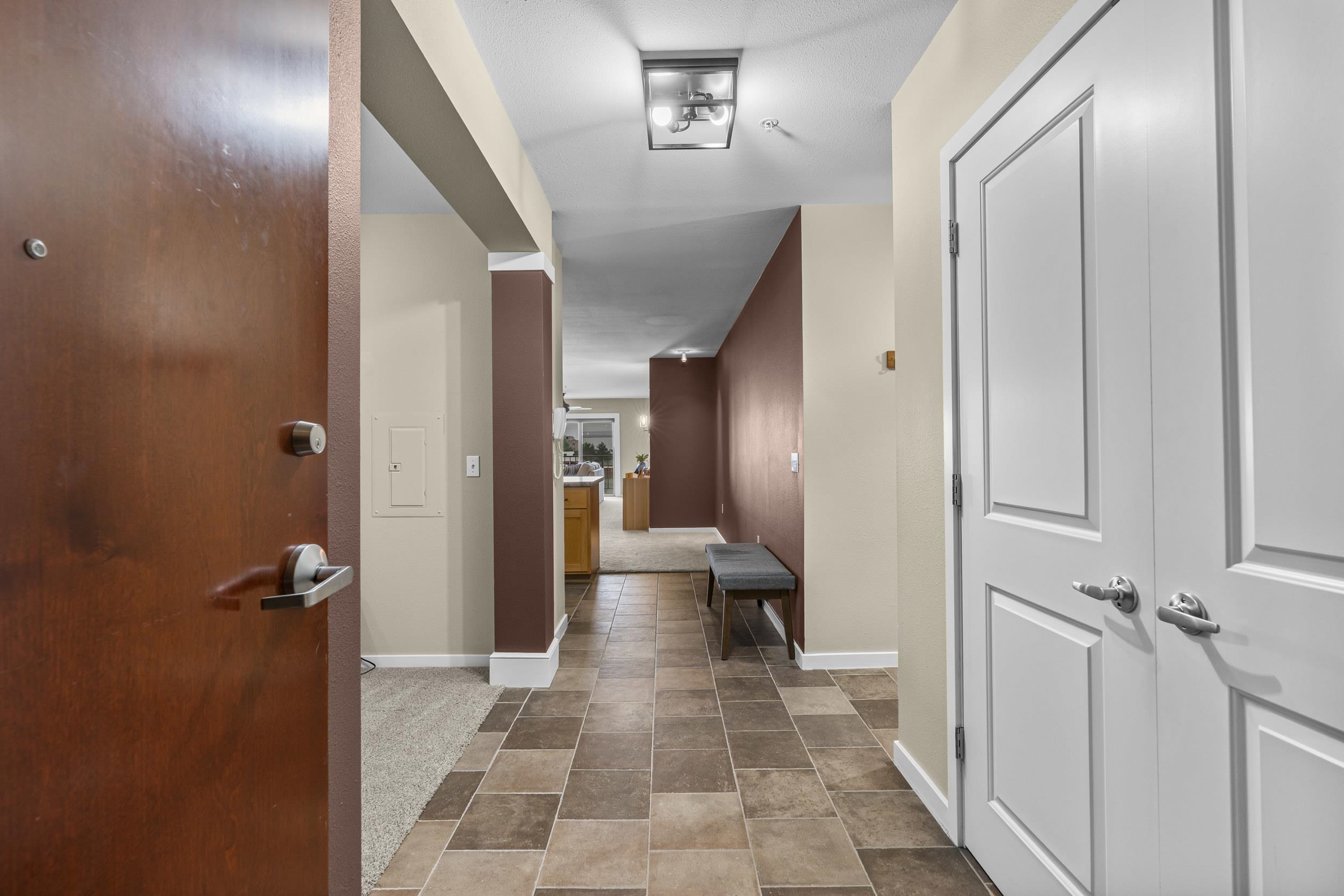 118 S WASHINGTON Street Unit: 203B