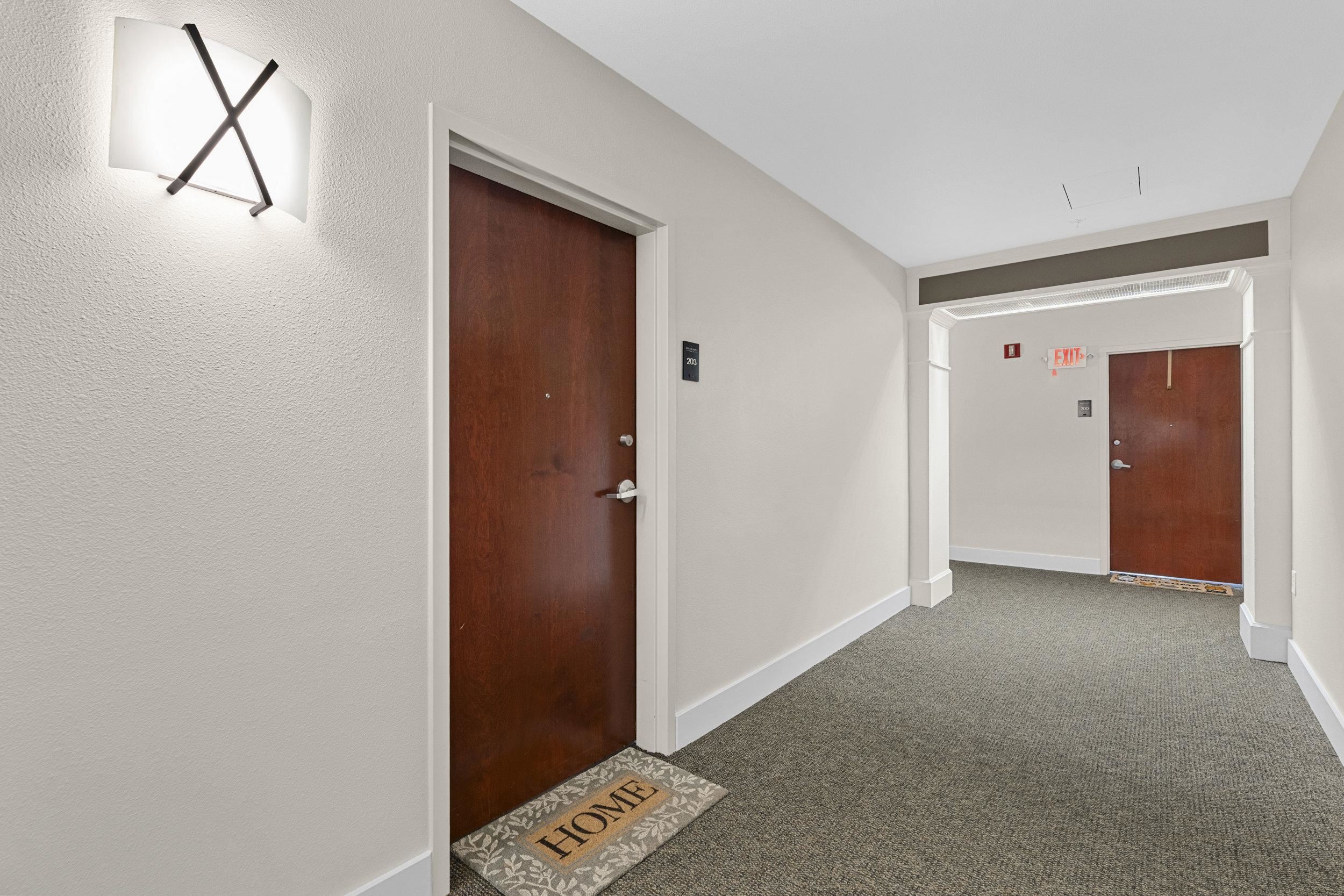 118 S WASHINGTON Street Unit: 203B