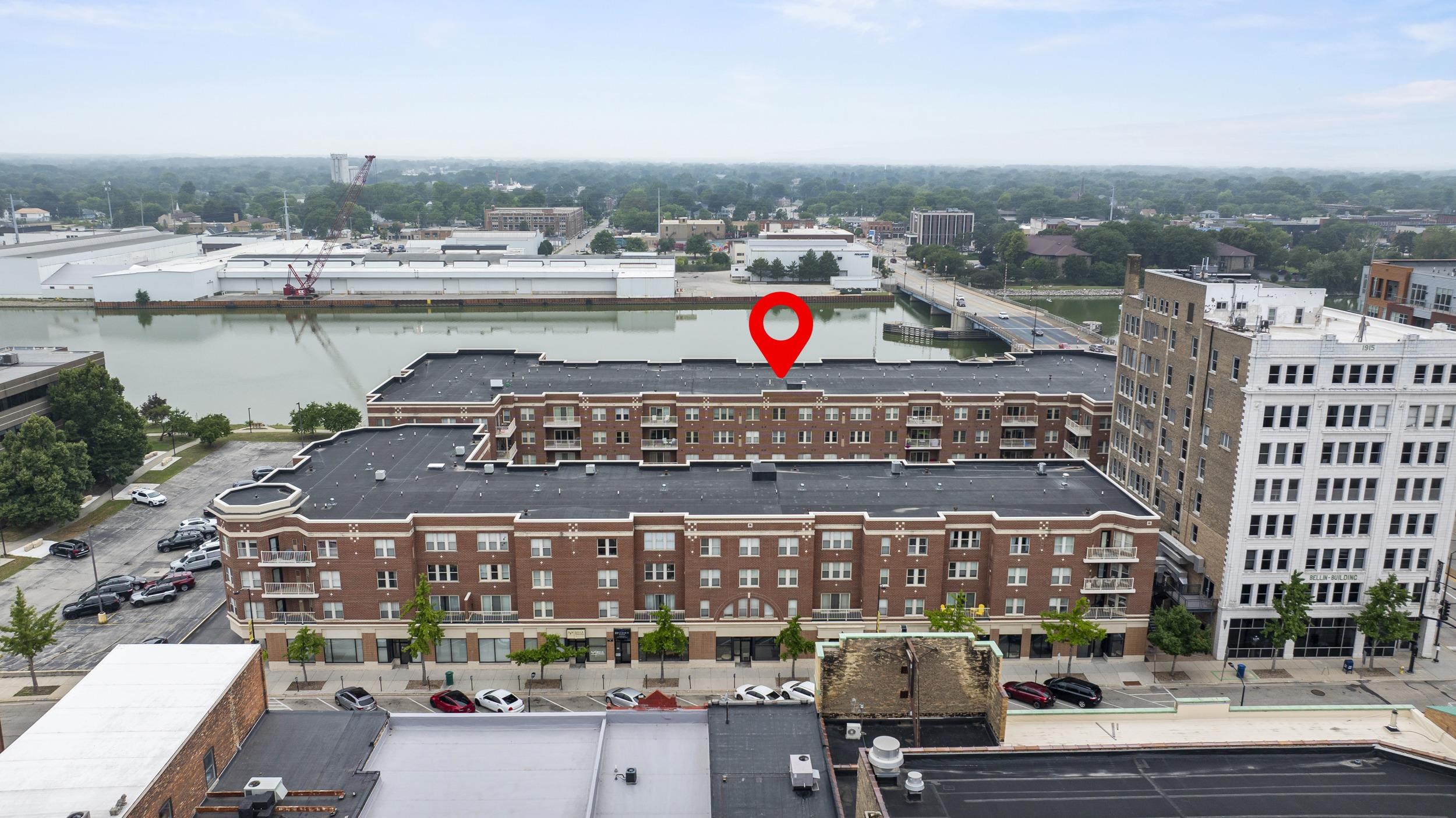 118 S WASHINGTON Street Unit: 203B