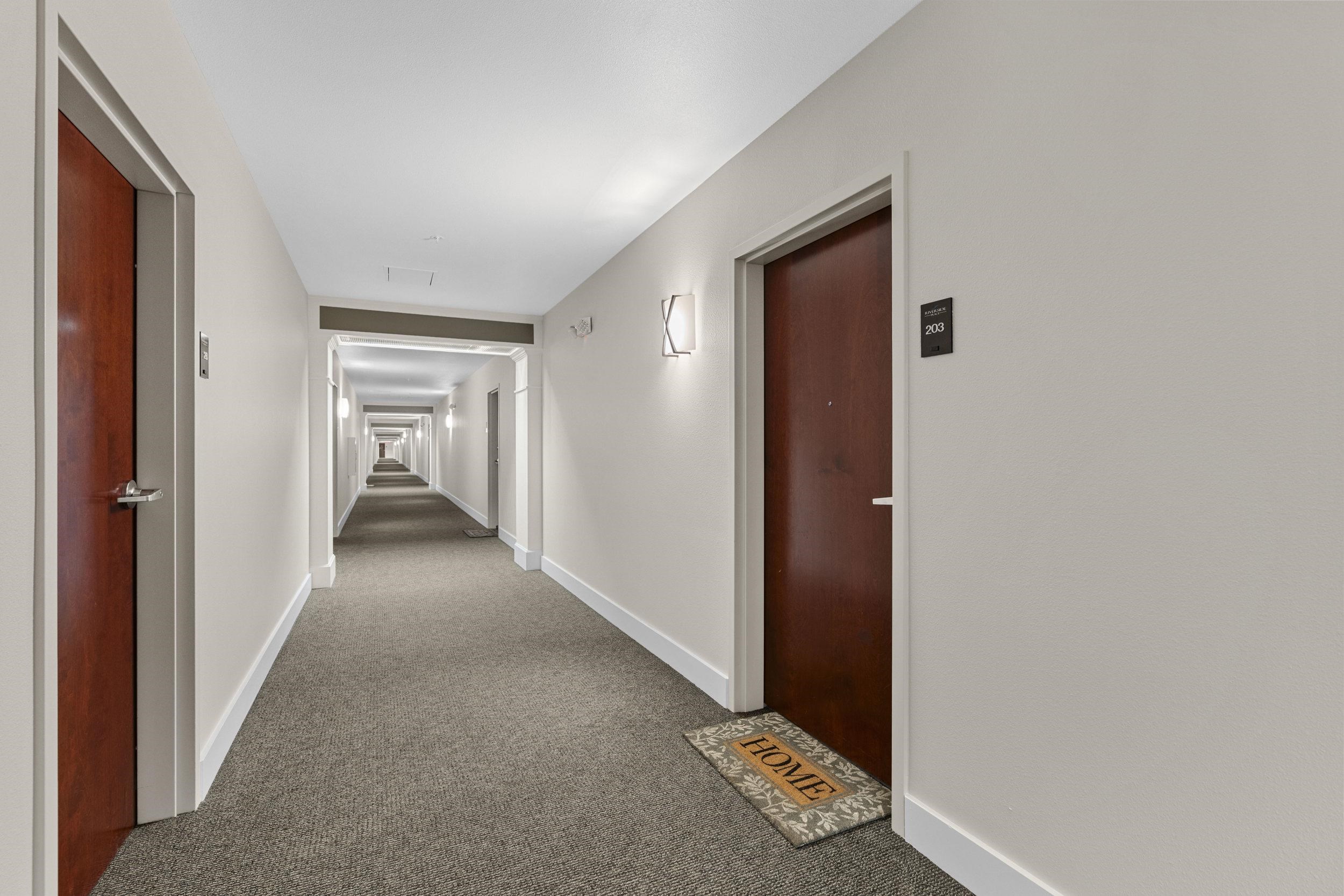 118 S WASHINGTON Street Unit: 203B