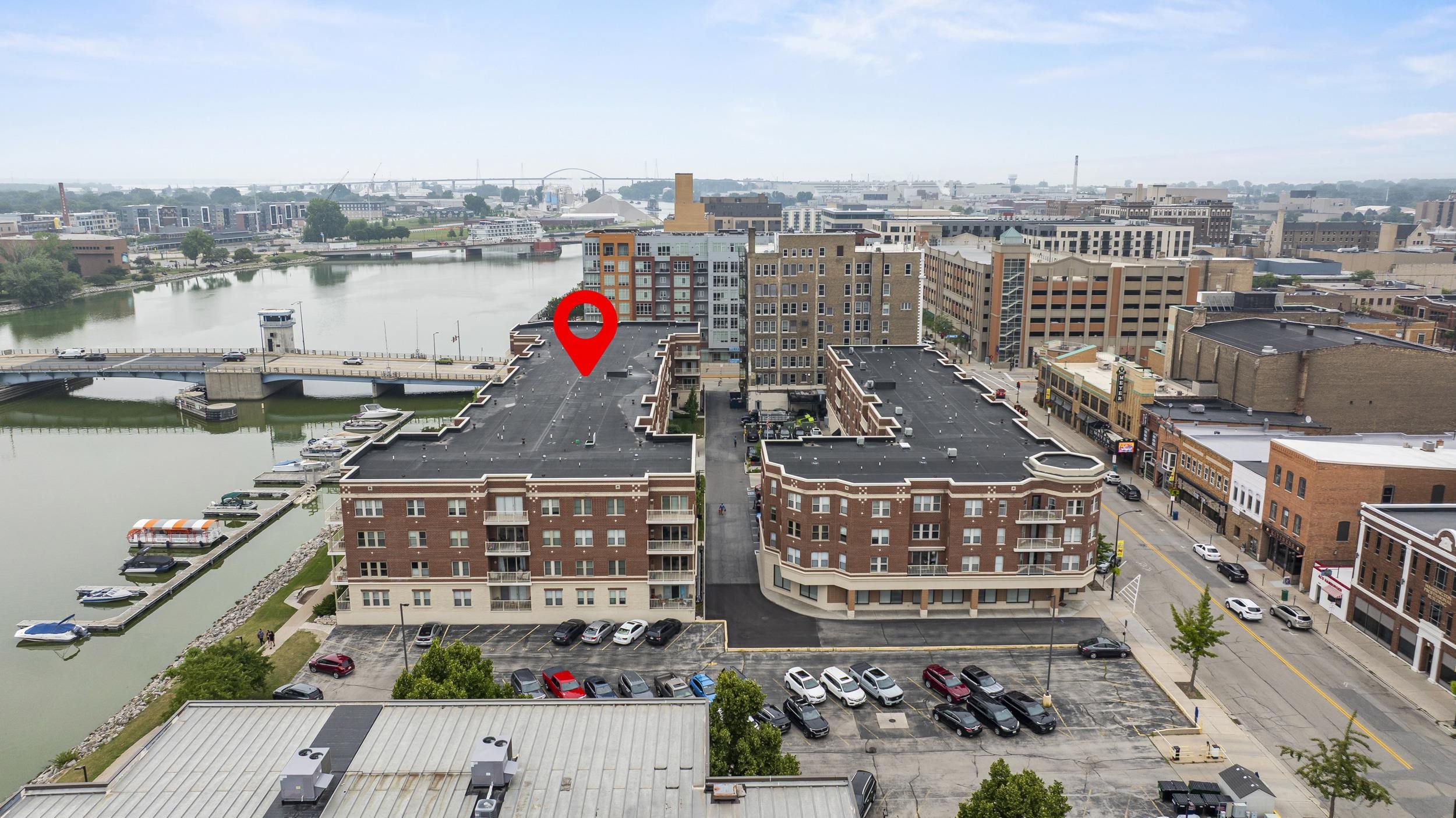118 S WASHINGTON Street Unit: 203B