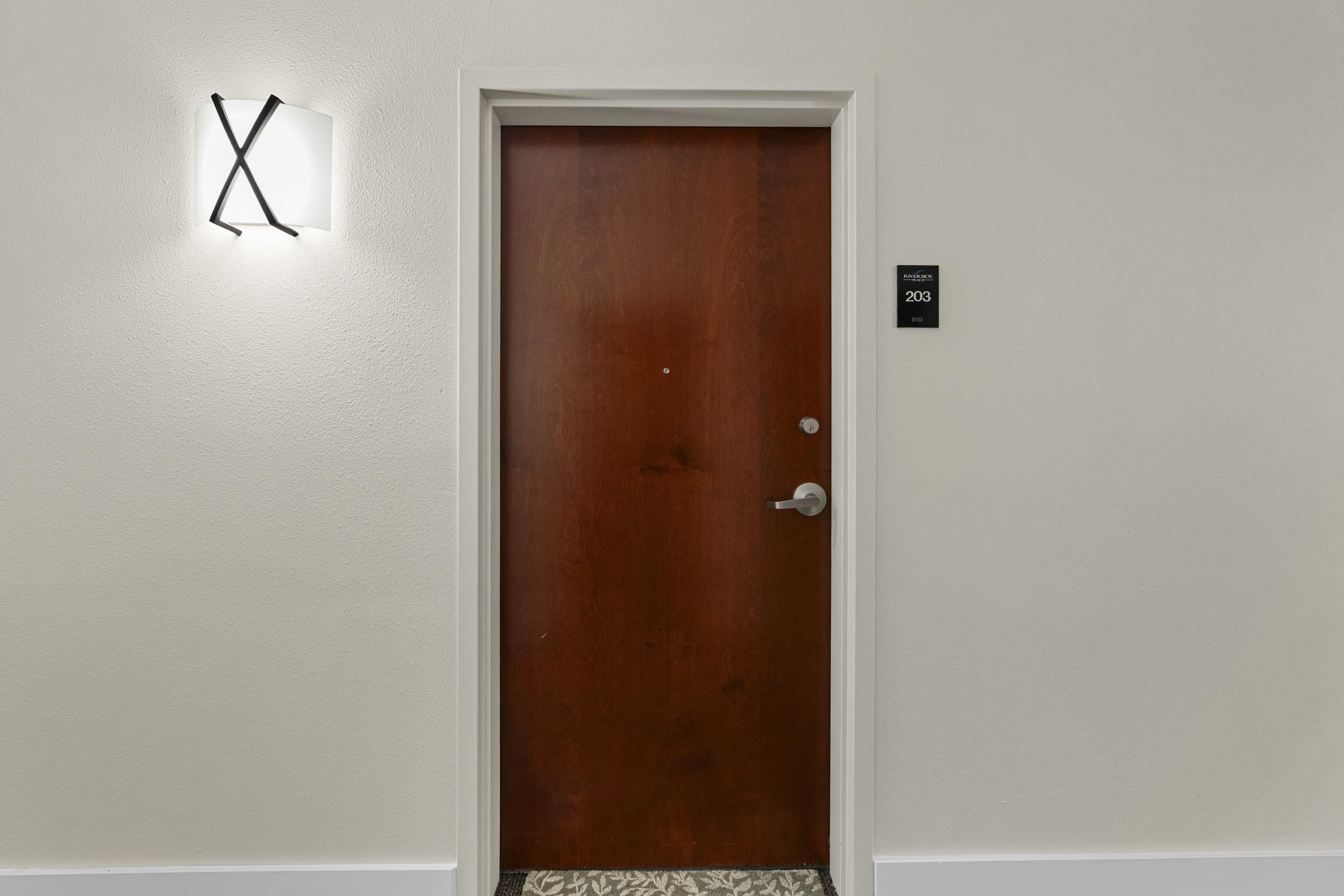 118 S WASHINGTON Street Unit: 203B