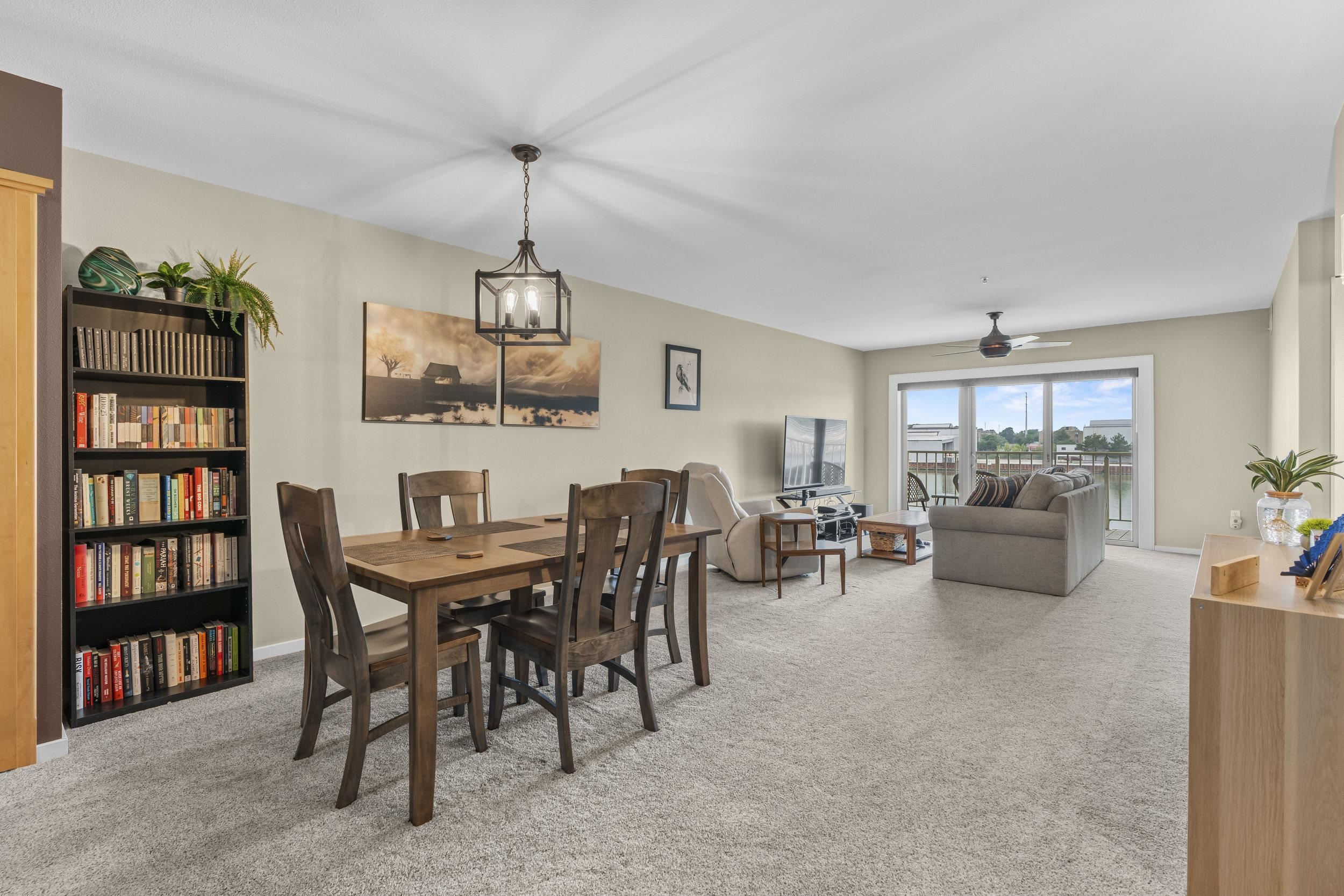 118 S WASHINGTON Street Unit: 203B