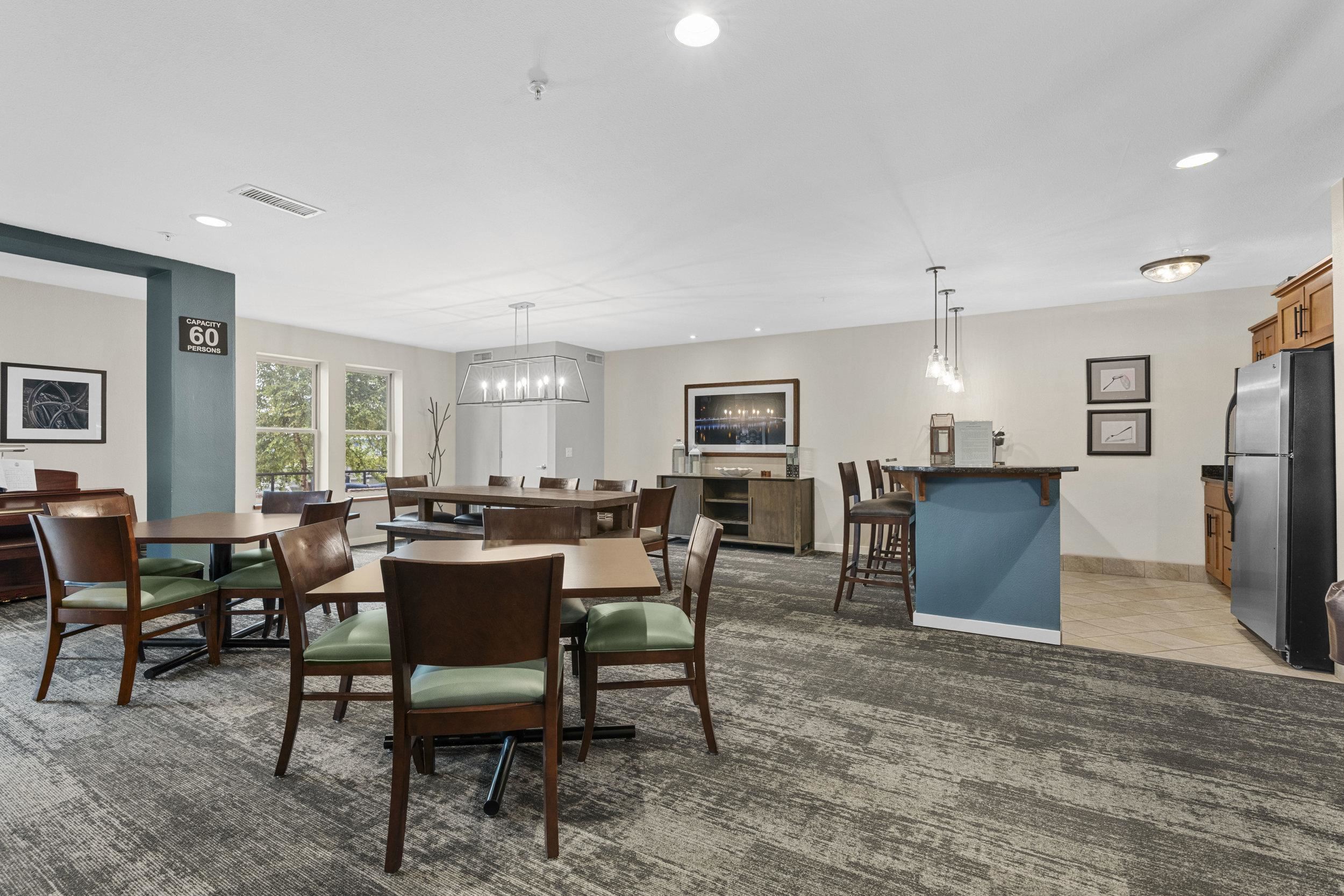 118 S WASHINGTON Street Unit: 203B