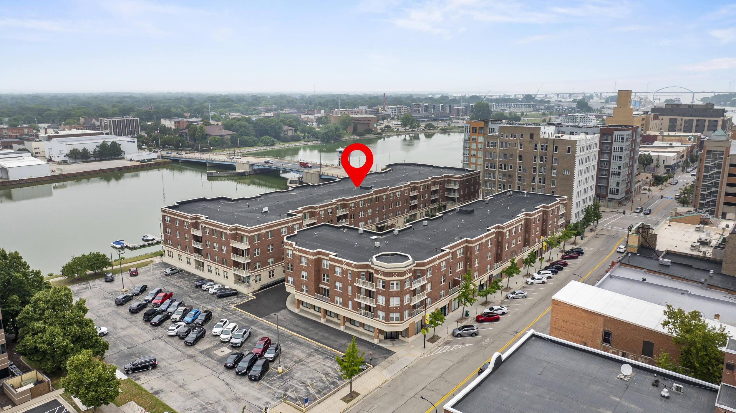 118 S WASHINGTON Street Unit: 203B