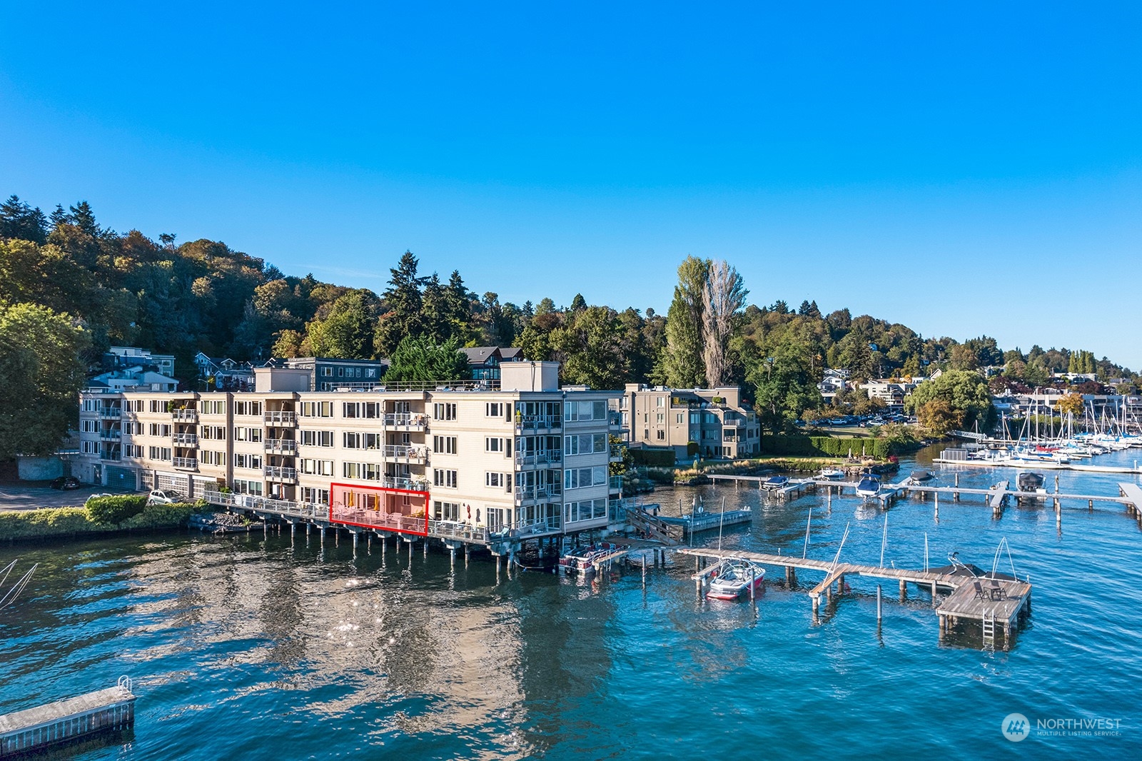 334 Lakeside Avenue S Unit: 107