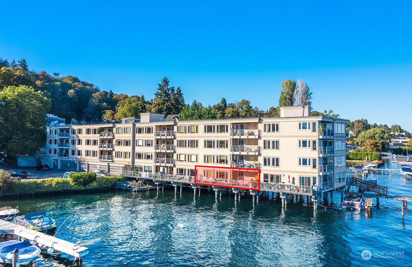 334 Lakeside Avenue S Unit: 107