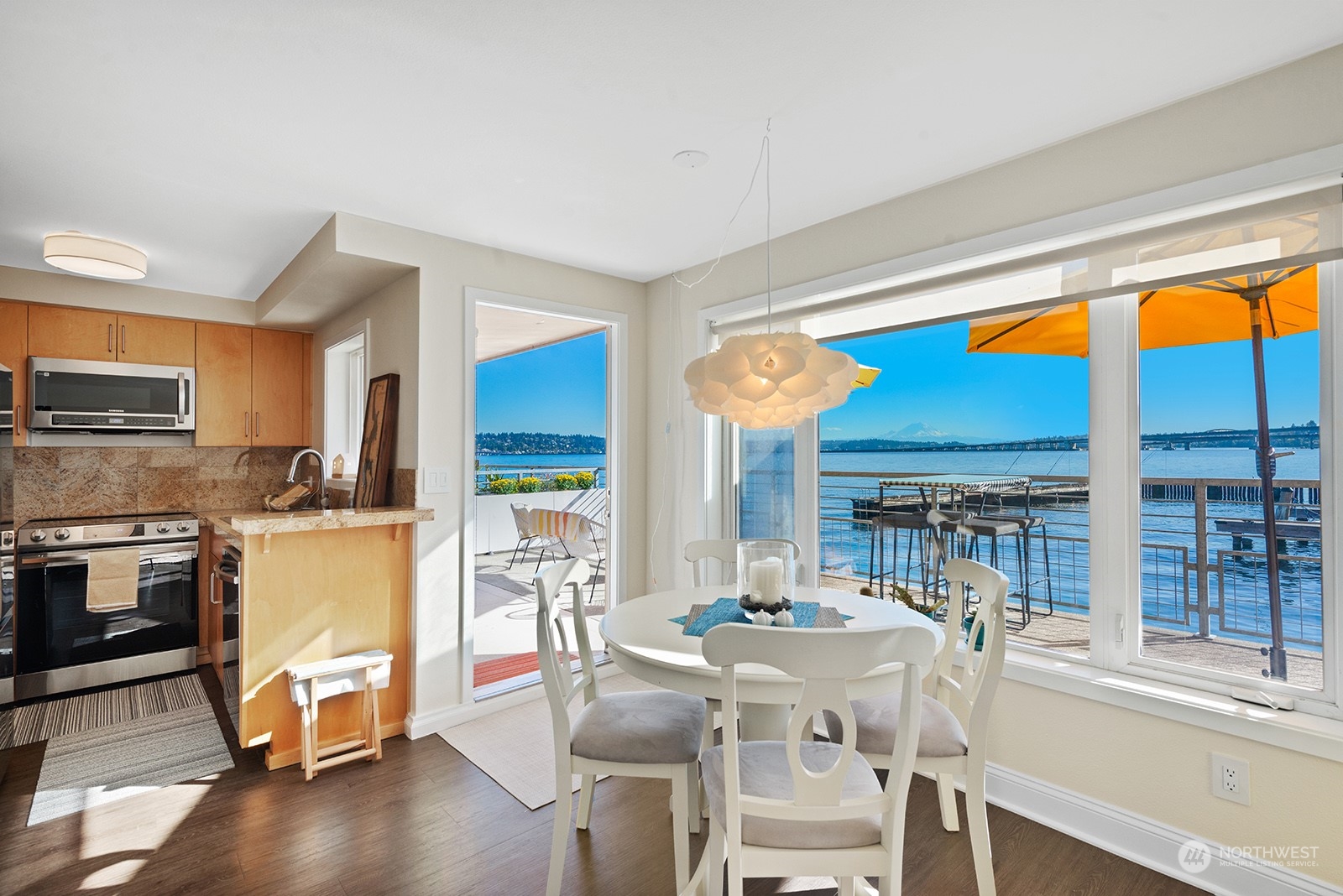 334 Lakeside Avenue S Unit: 107