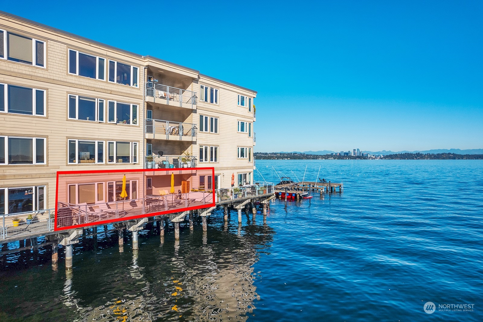 334 Lakeside Avenue S Unit: 107