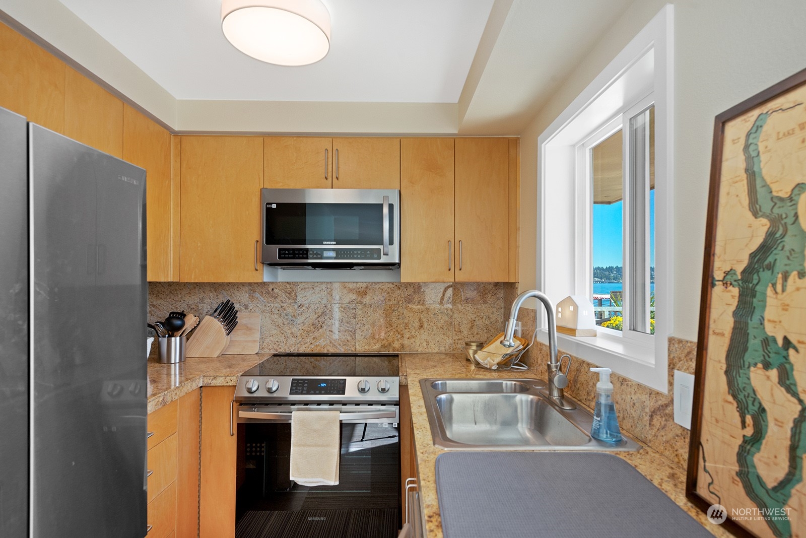 334 Lakeside Avenue S Unit: 107