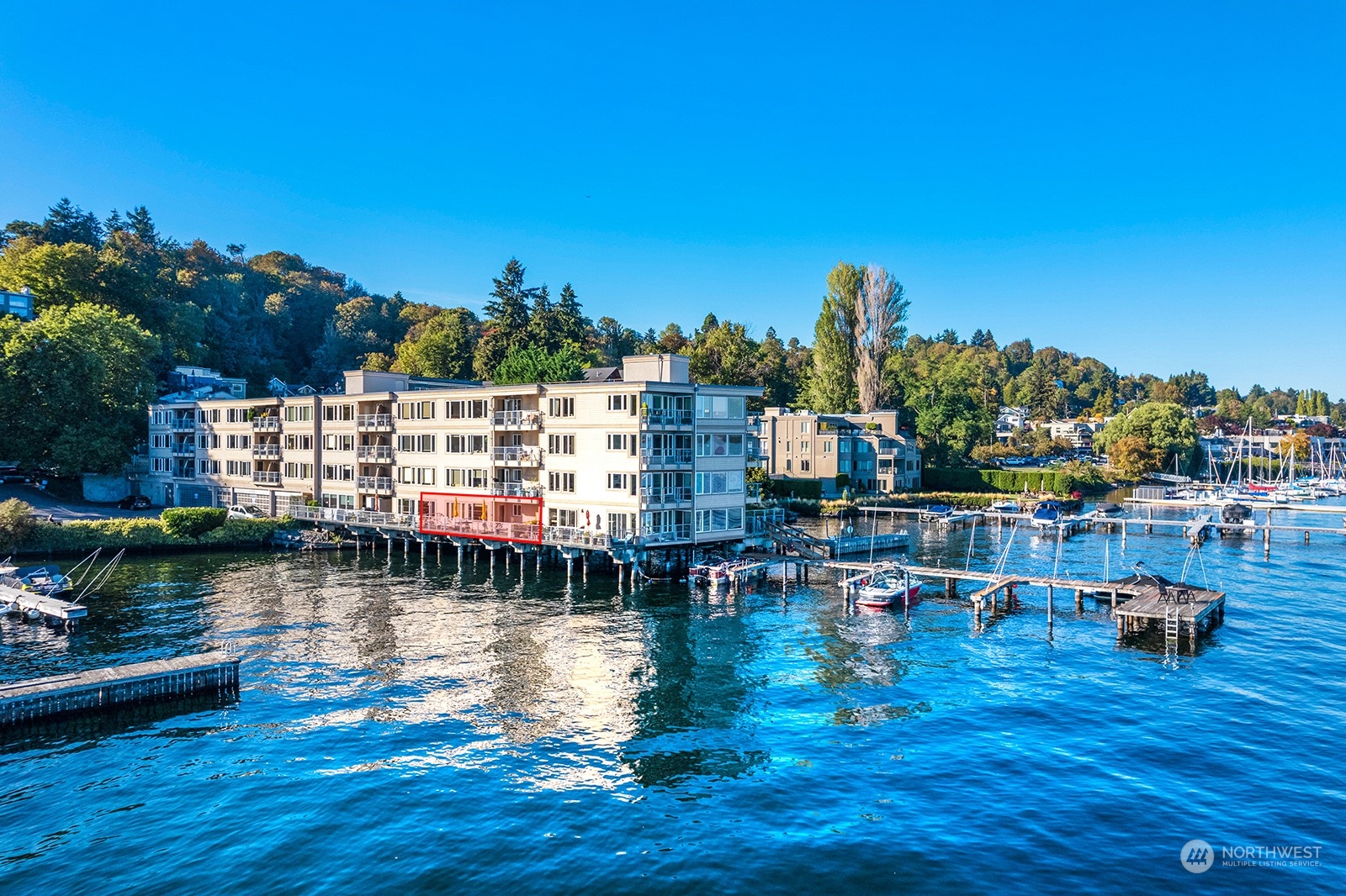 334 Lakeside Avenue S Unit: 107