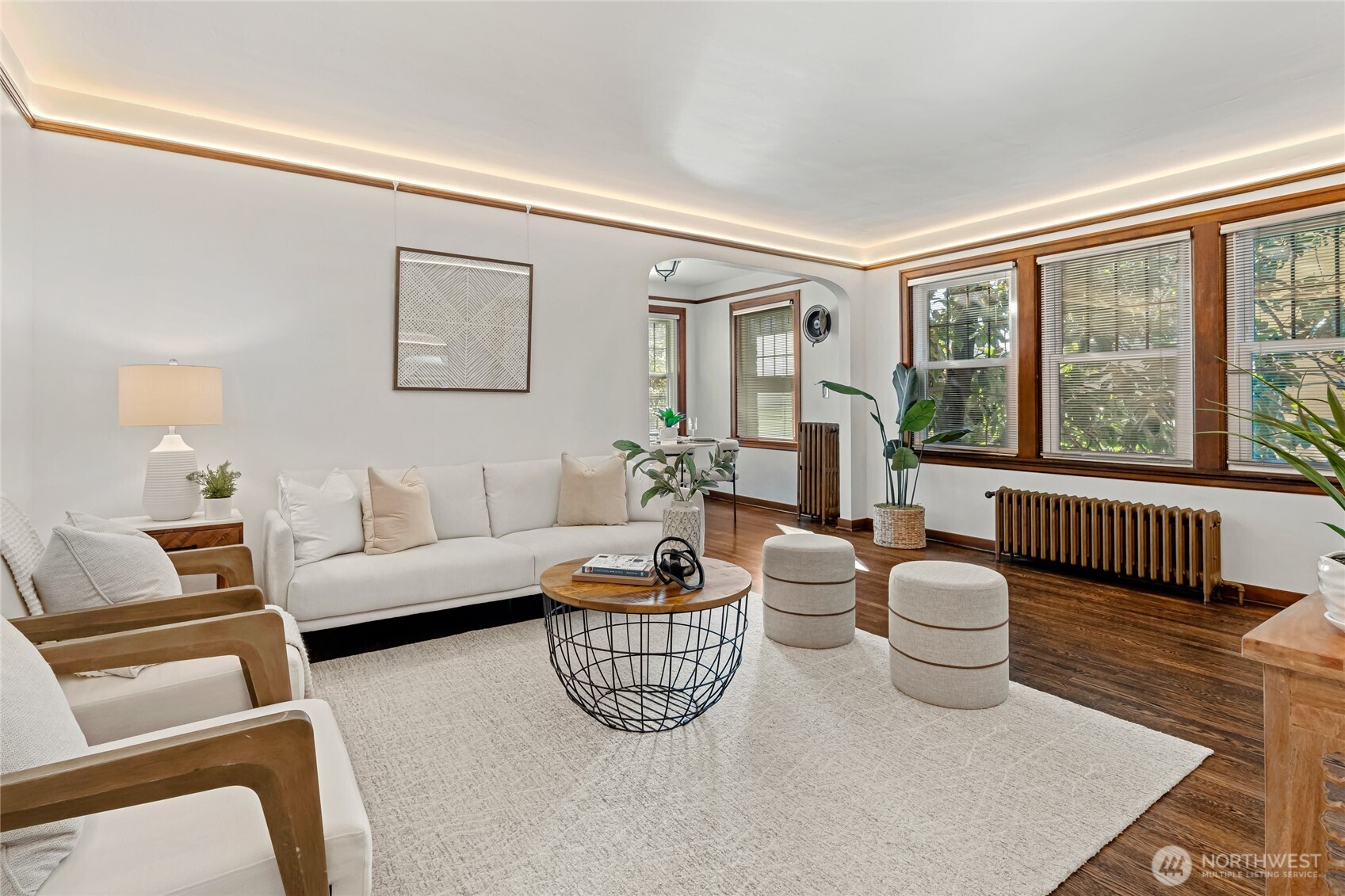 411 Boylston Avenue E Unit: 207
