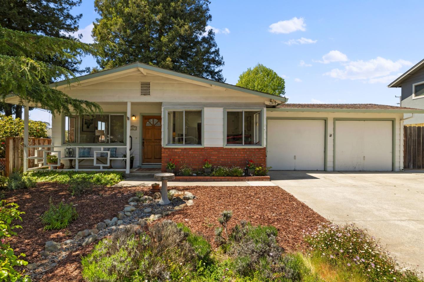 807 Rosedale Avenue