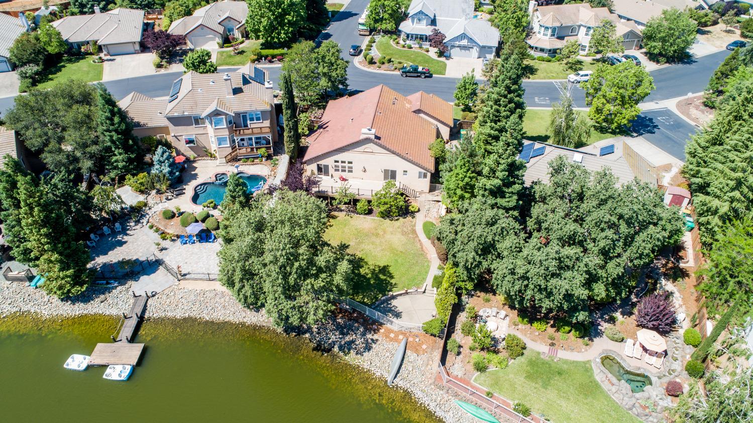 3391 Thornhill Dr.