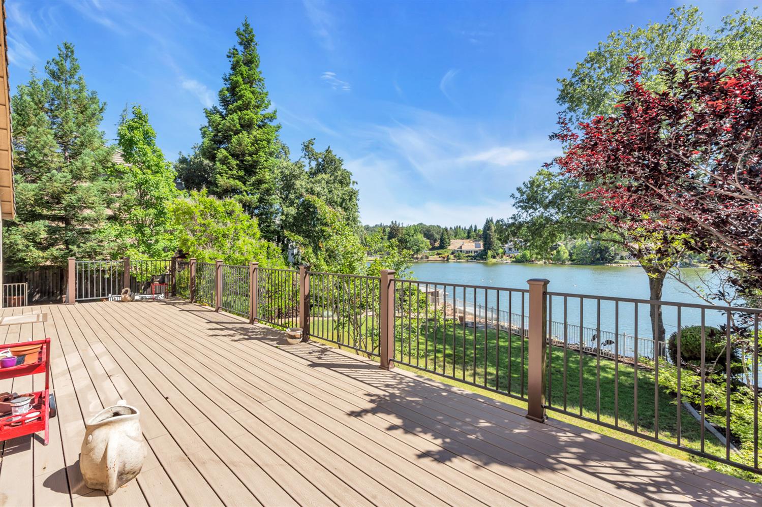3391 Thornhill Dr.
