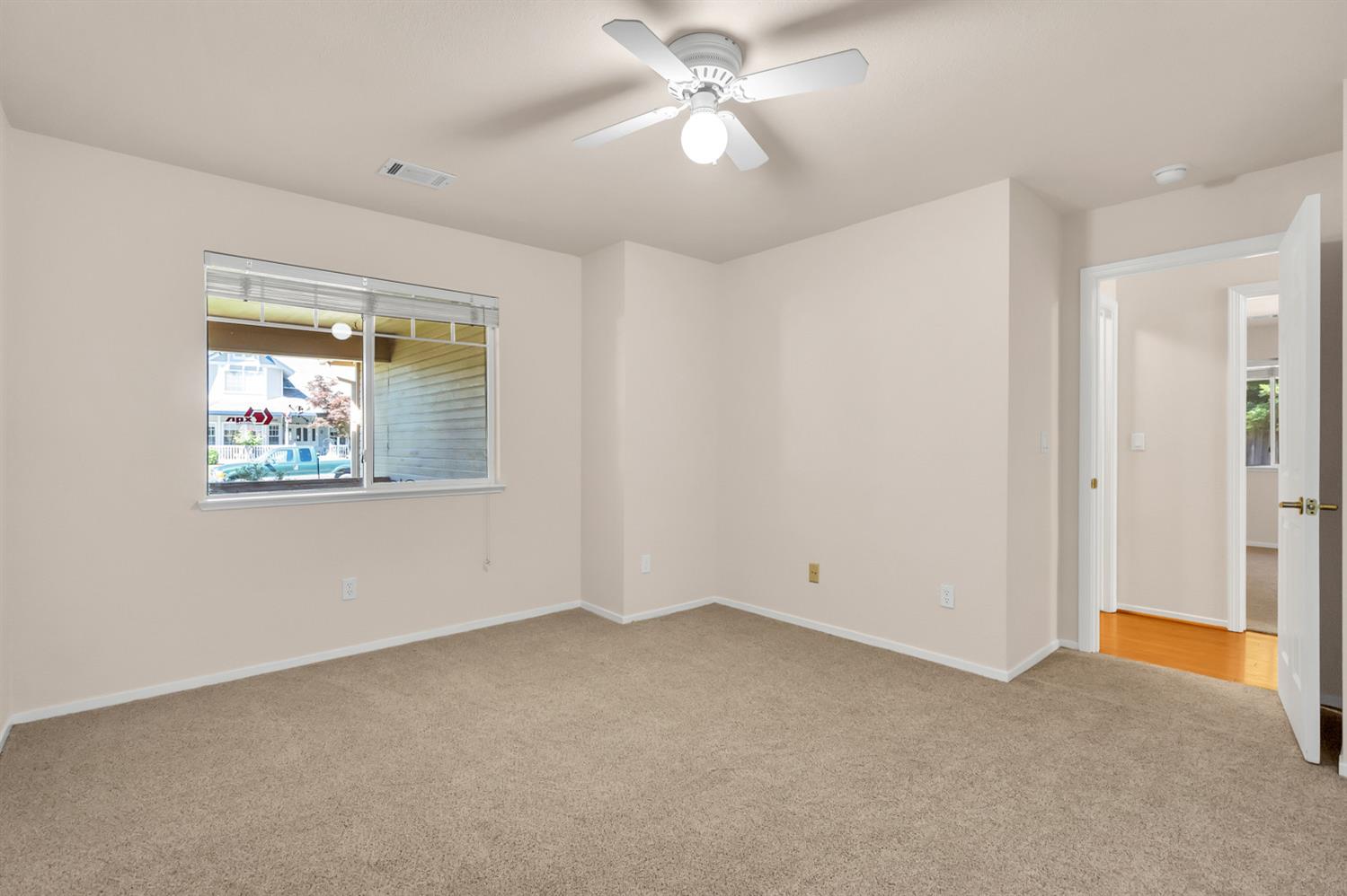 3391 Thornhill Dr.