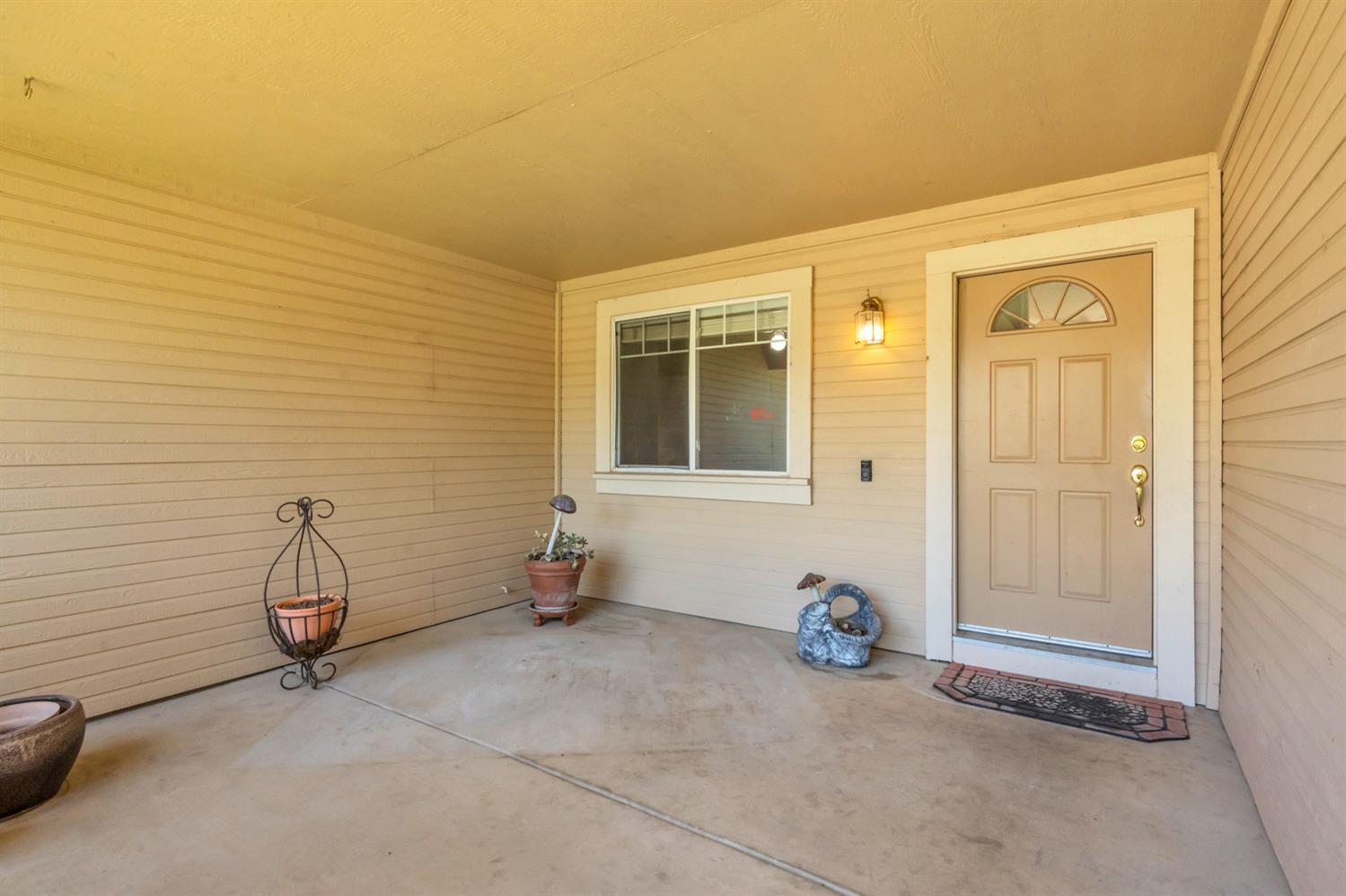 3391 Thornhill Dr.