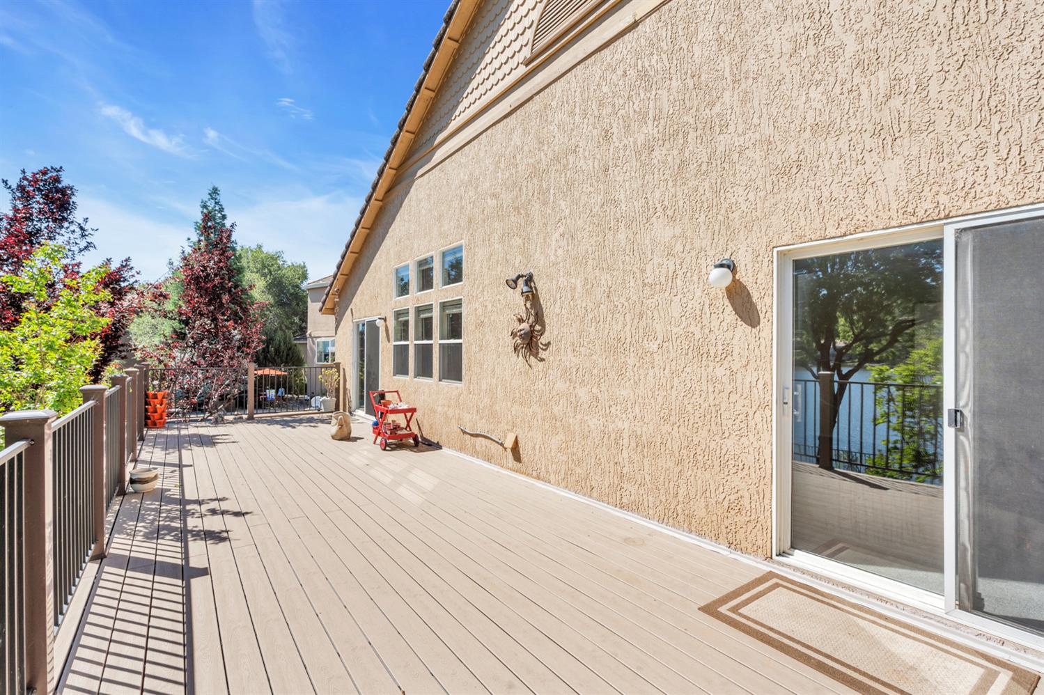 3391 Thornhill Dr.