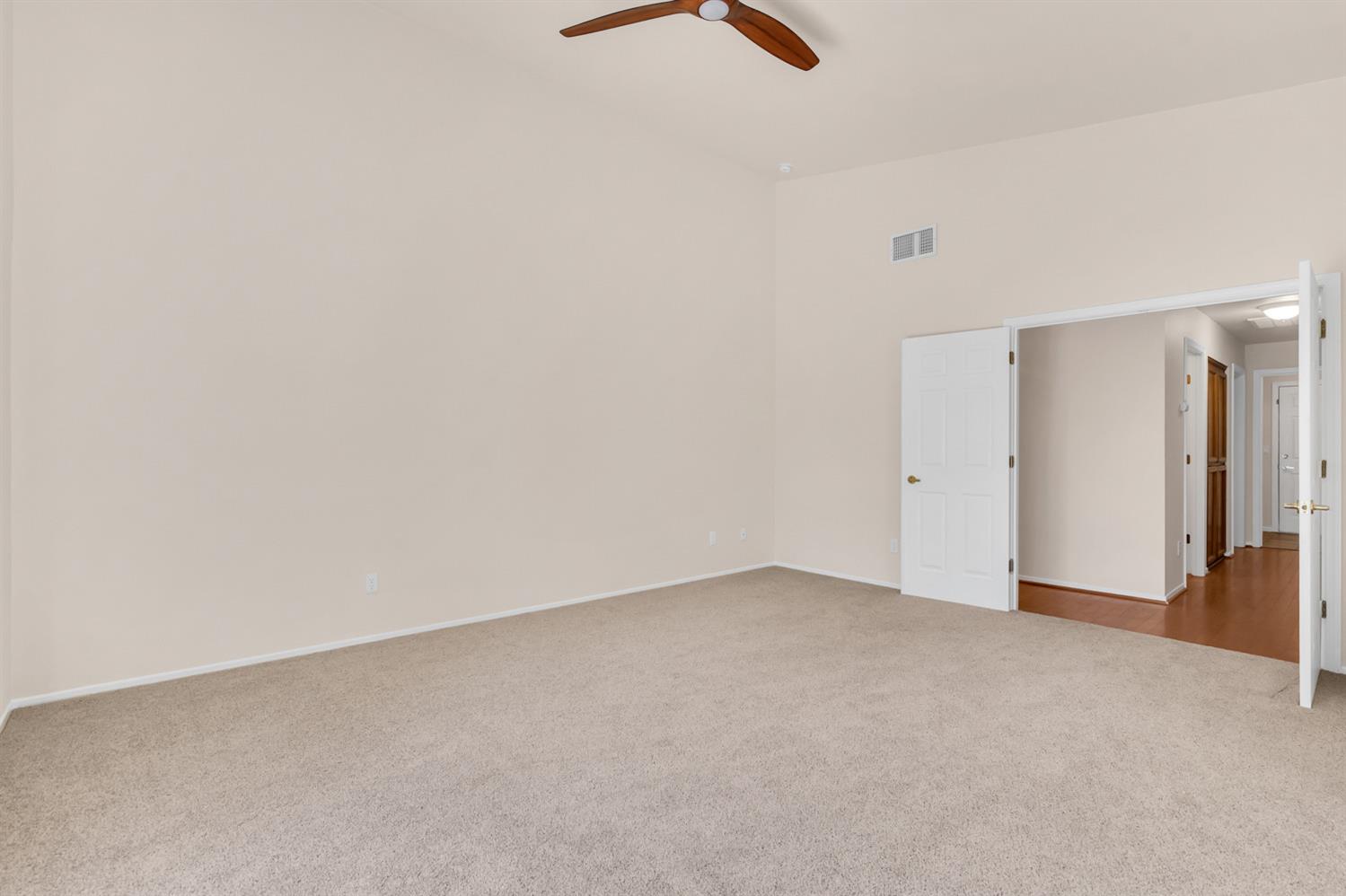 3391 Thornhill Dr.