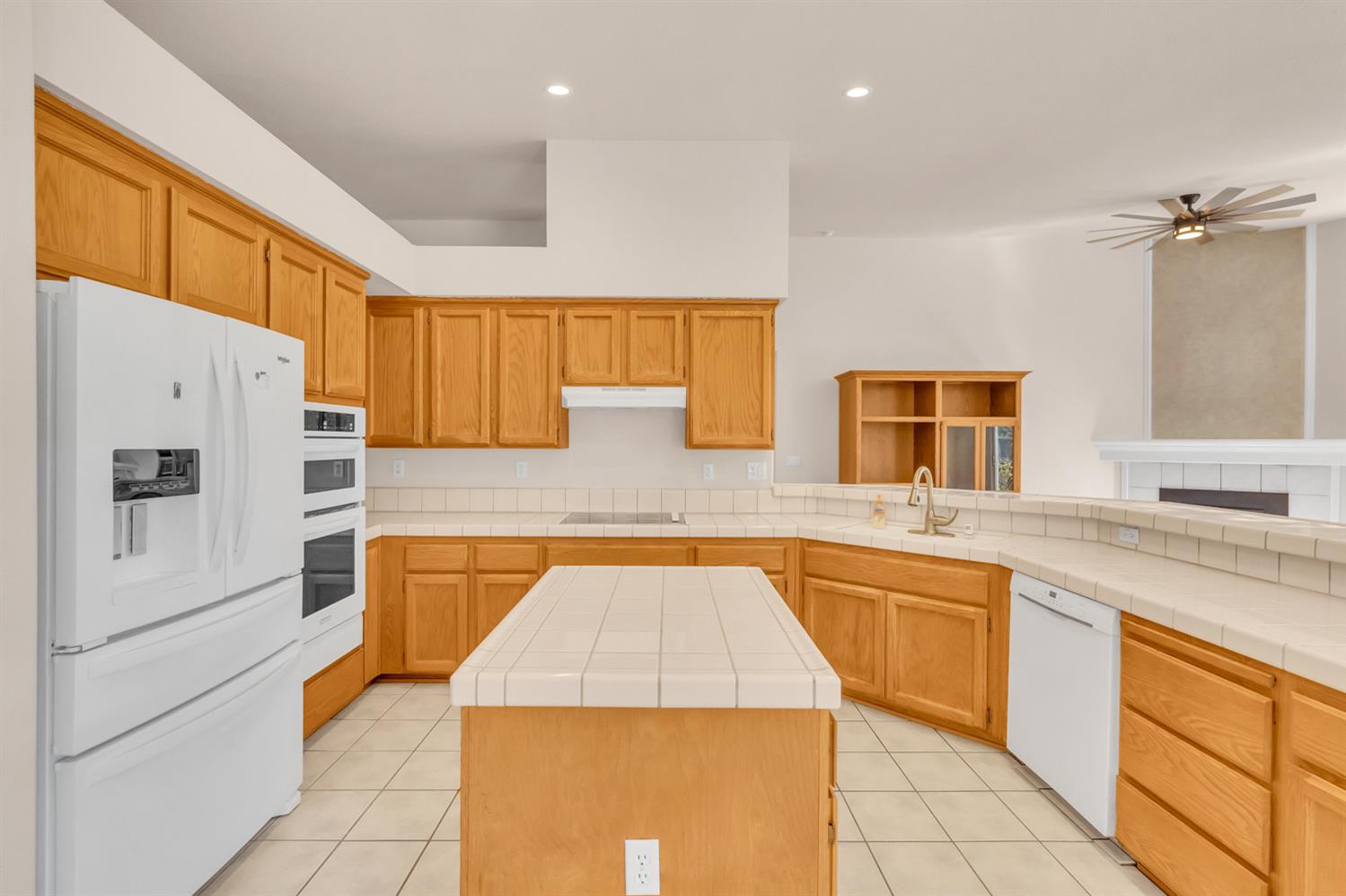 3391 Thornhill Dr.