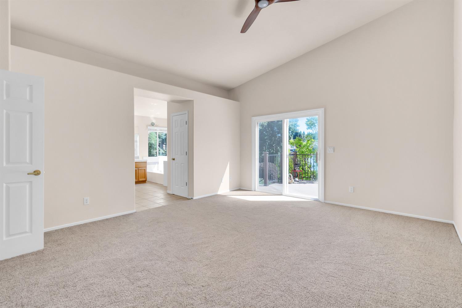 3391 Thornhill Dr.