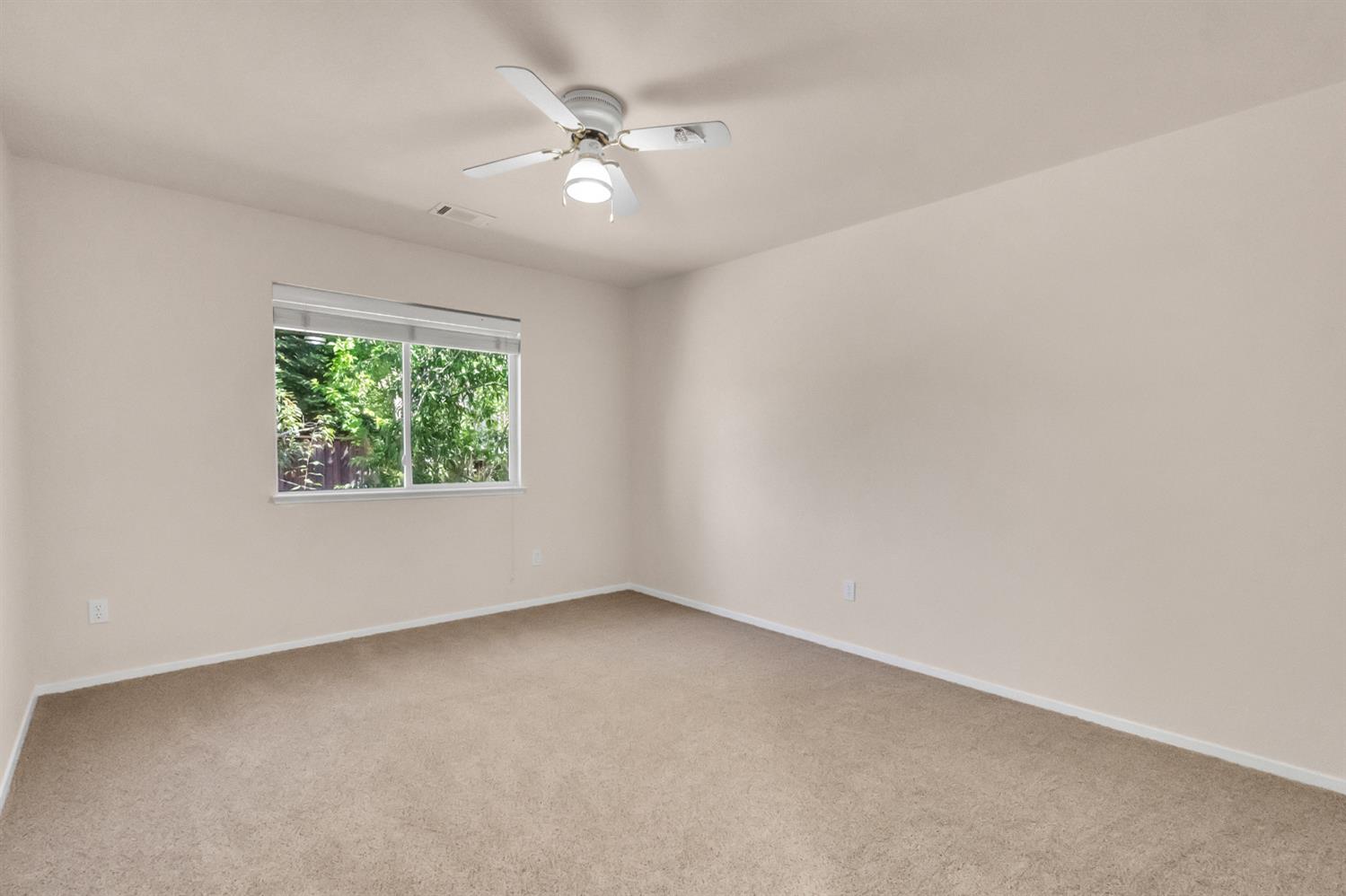 3391 Thornhill Dr.
