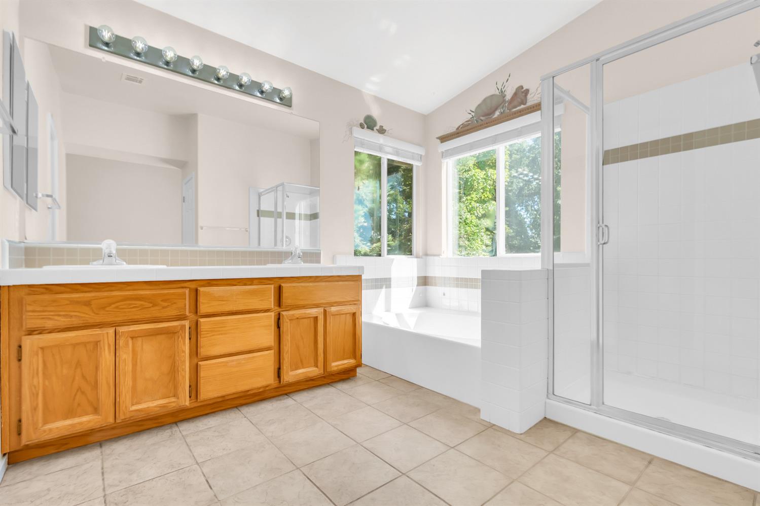 3391 Thornhill Dr.