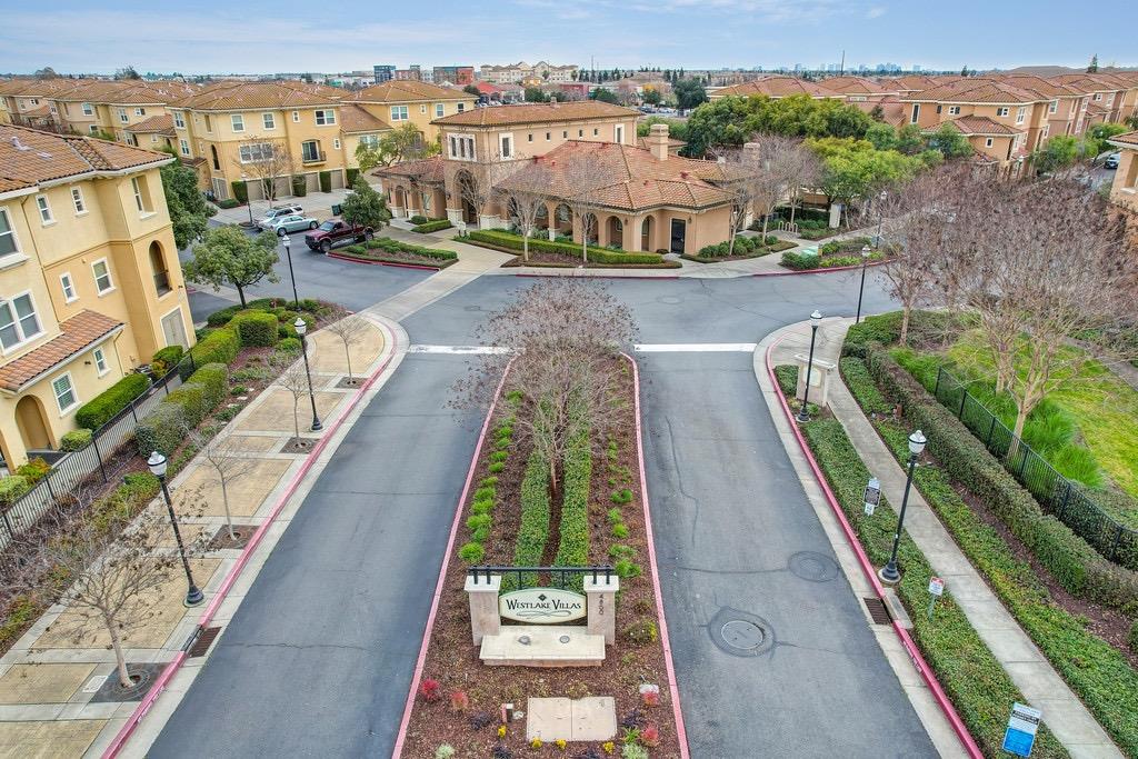 4800 Westlake Pkwy Pkwy Unit: 203