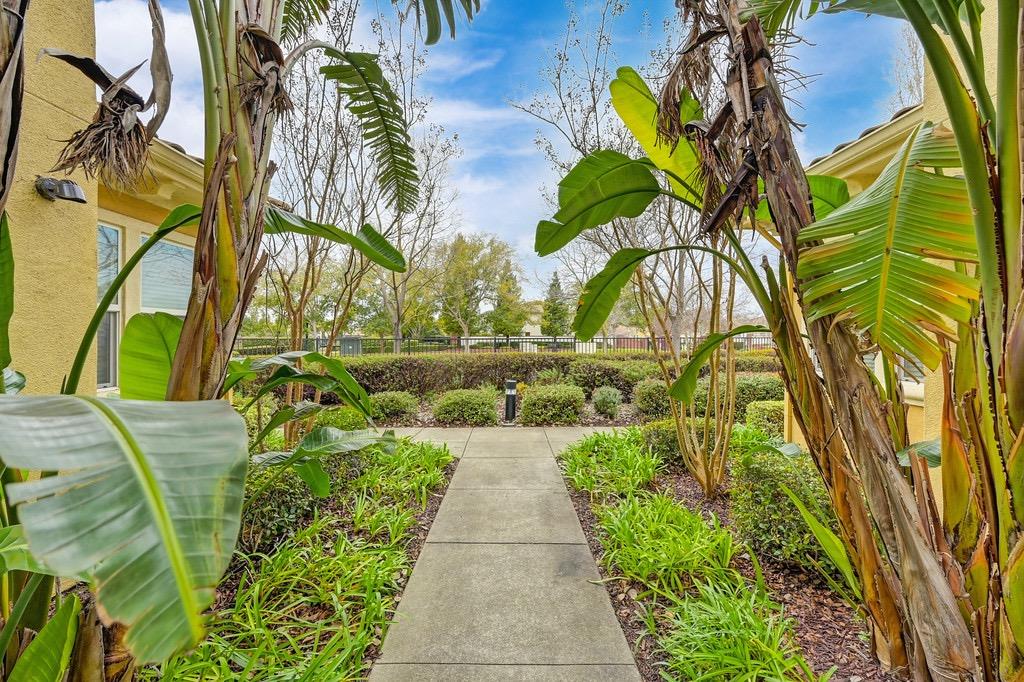 4800 Westlake Pkwy Pkwy Unit: 203