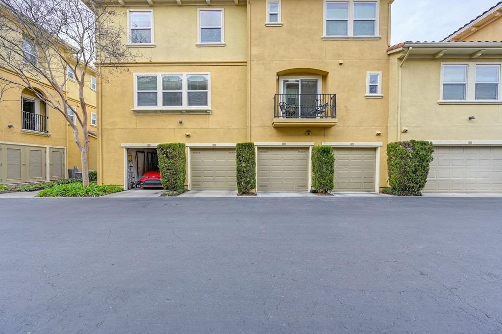 4800 Westlake Pkwy Pkwy Unit: 203