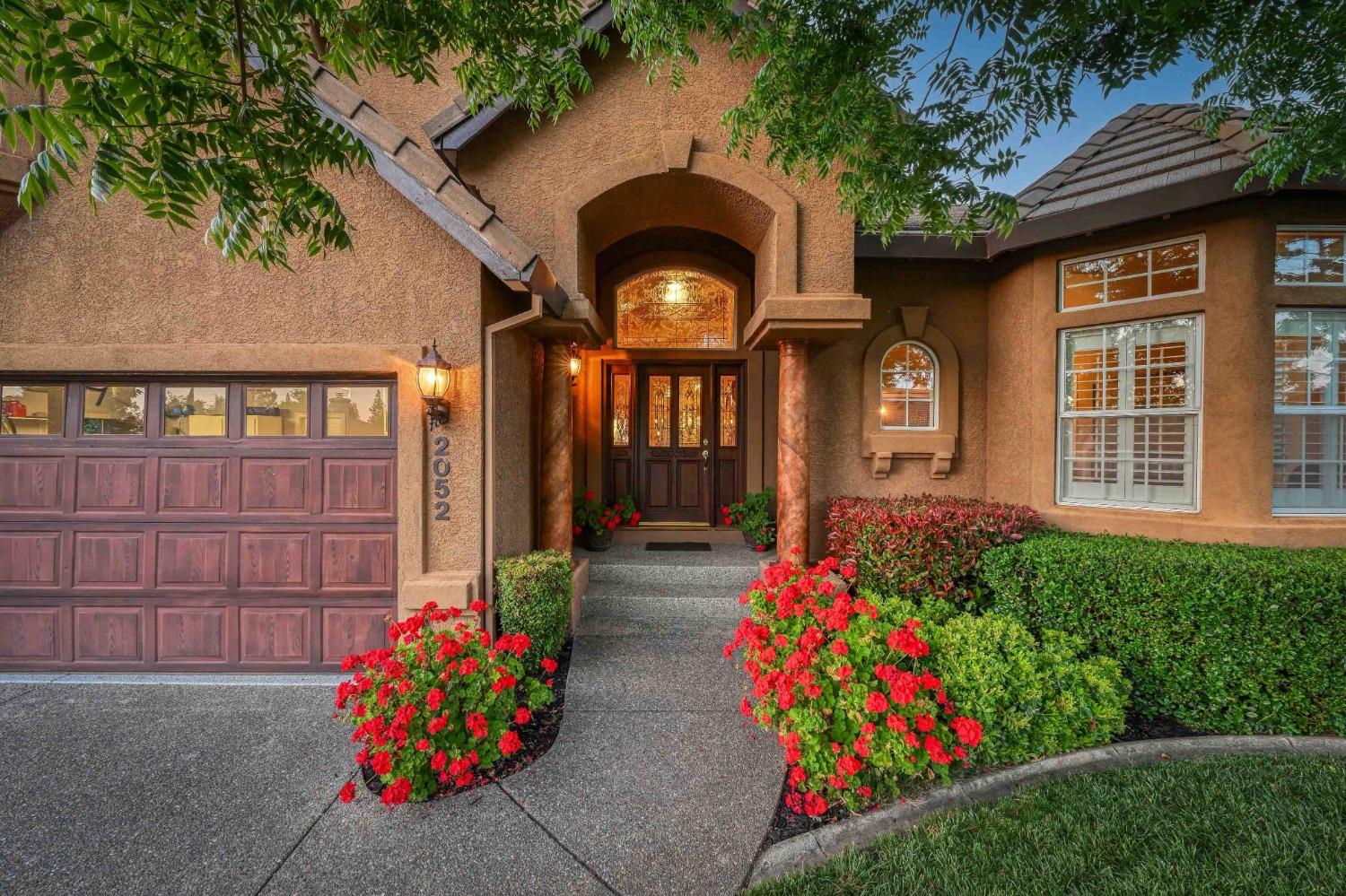 2052 Thornhill Drive