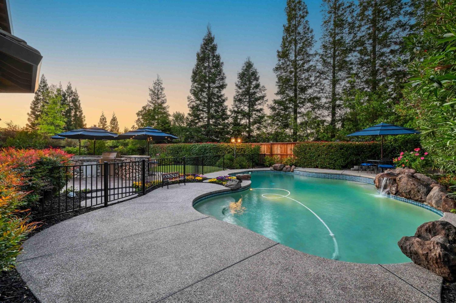 2052 Thornhill Drive