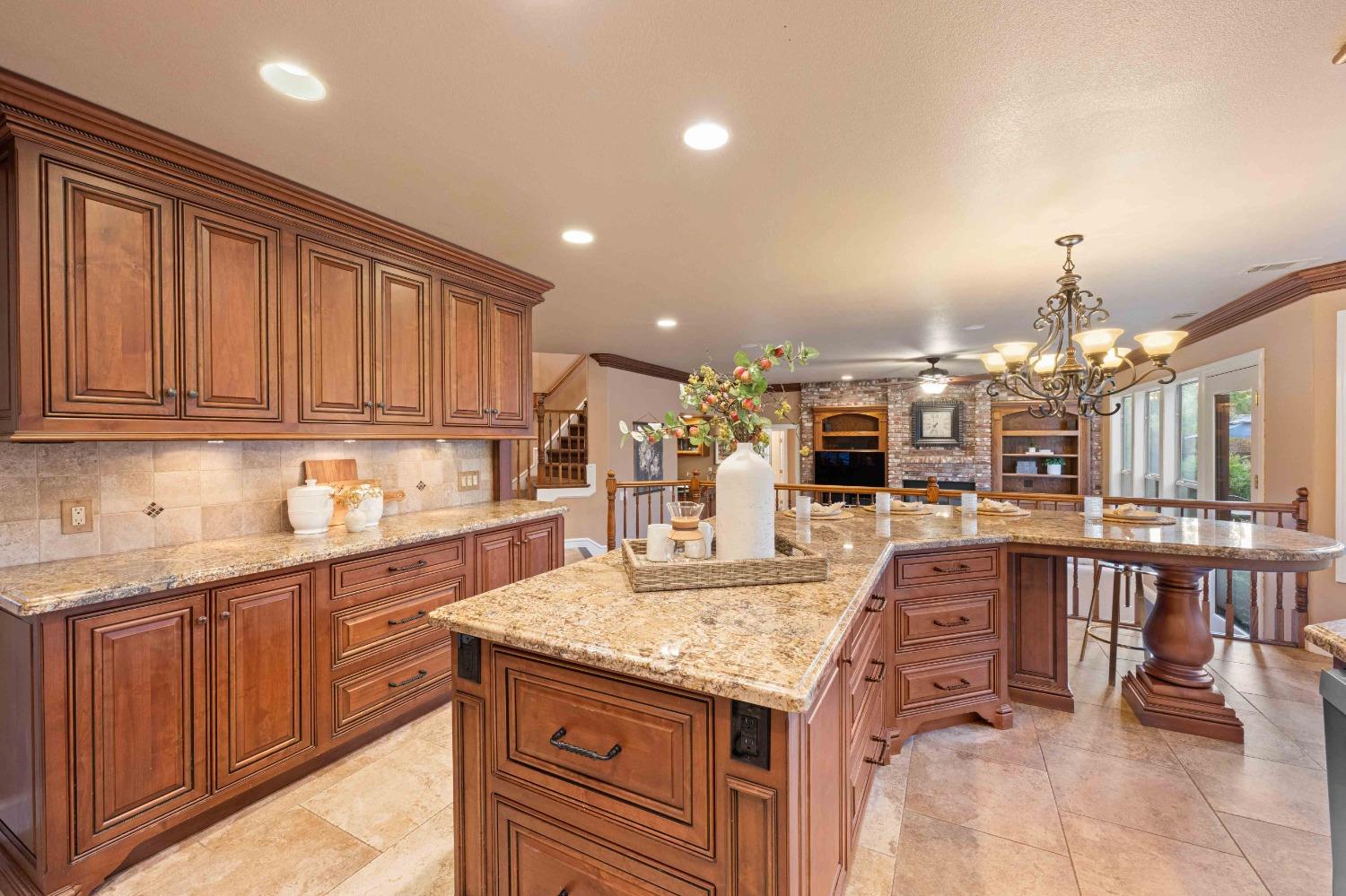 2052 Thornhill Drive