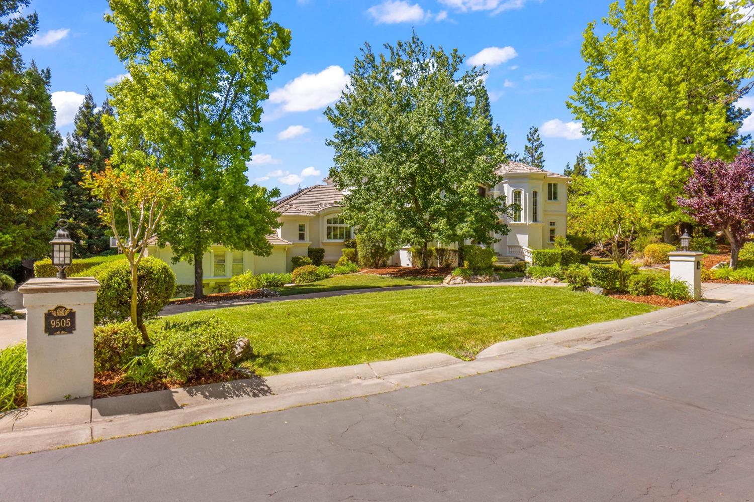 9505 Ashbourne Court