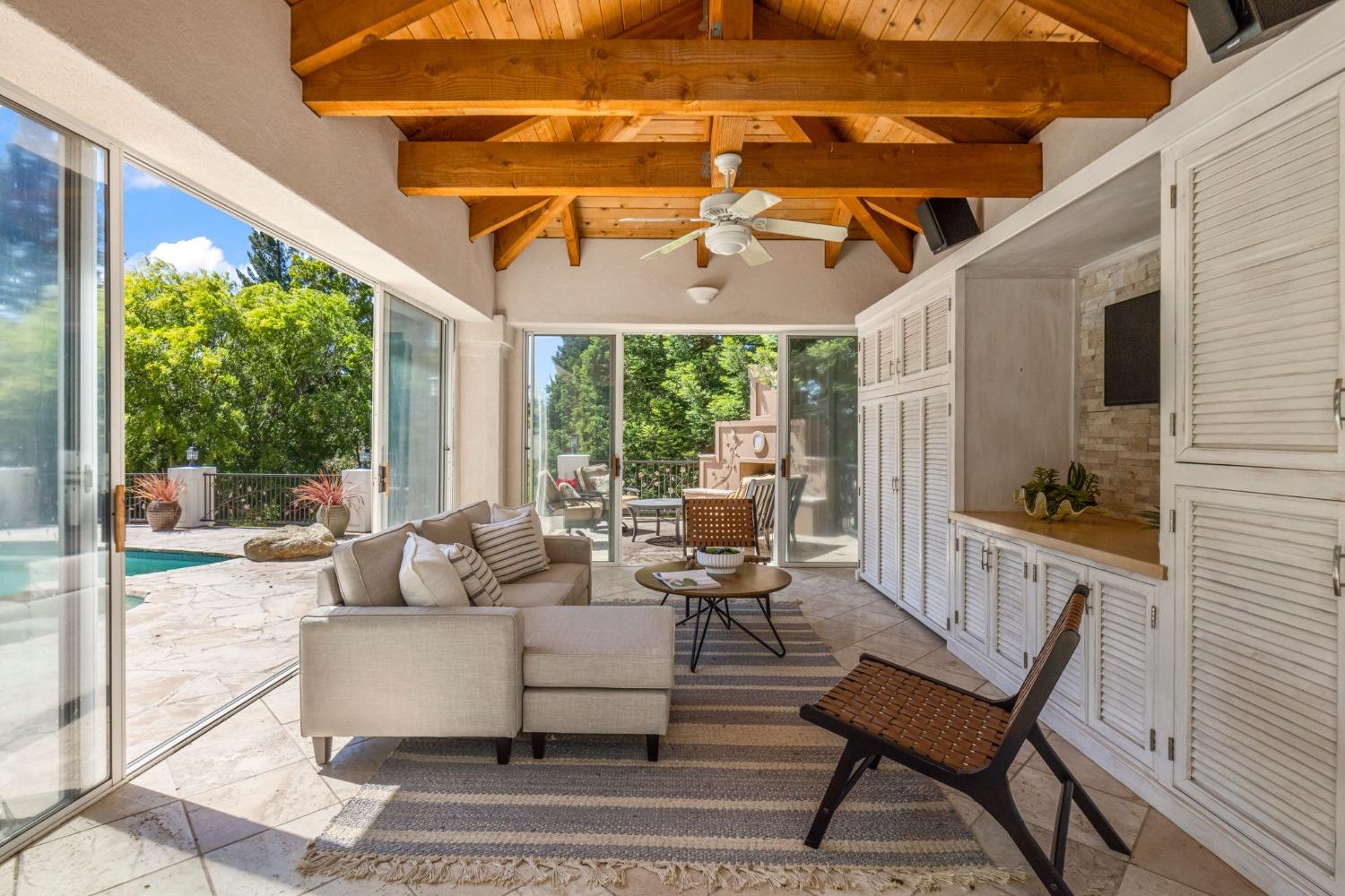 9505 Ashbourne Court