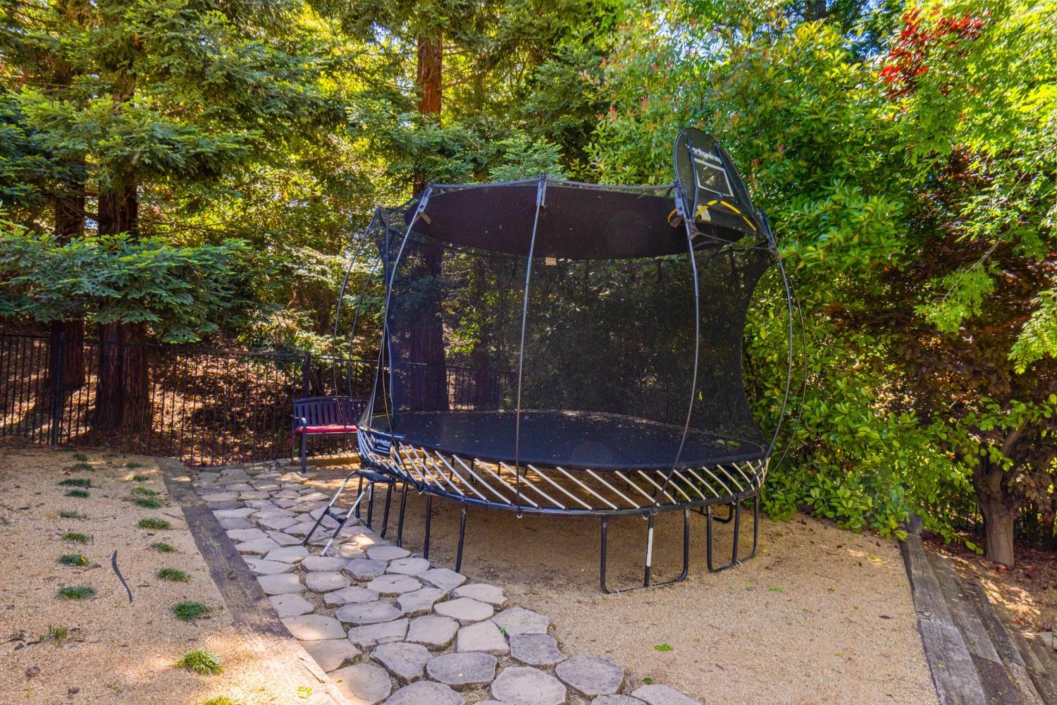 9505 Ashbourne Court