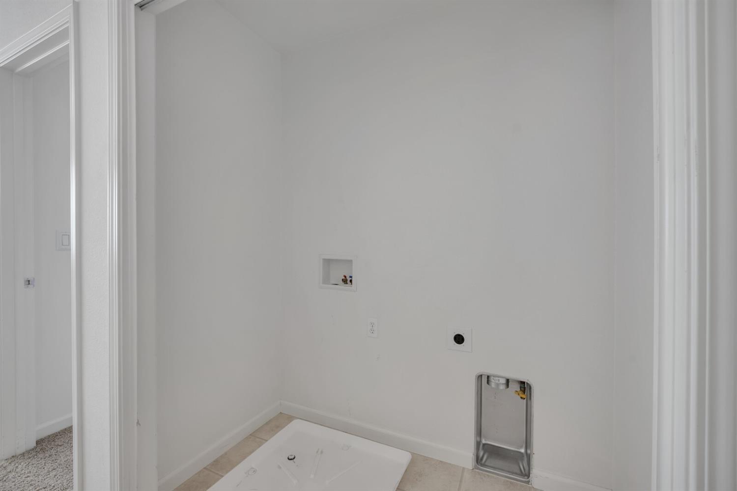 1392 Impressionist Loop