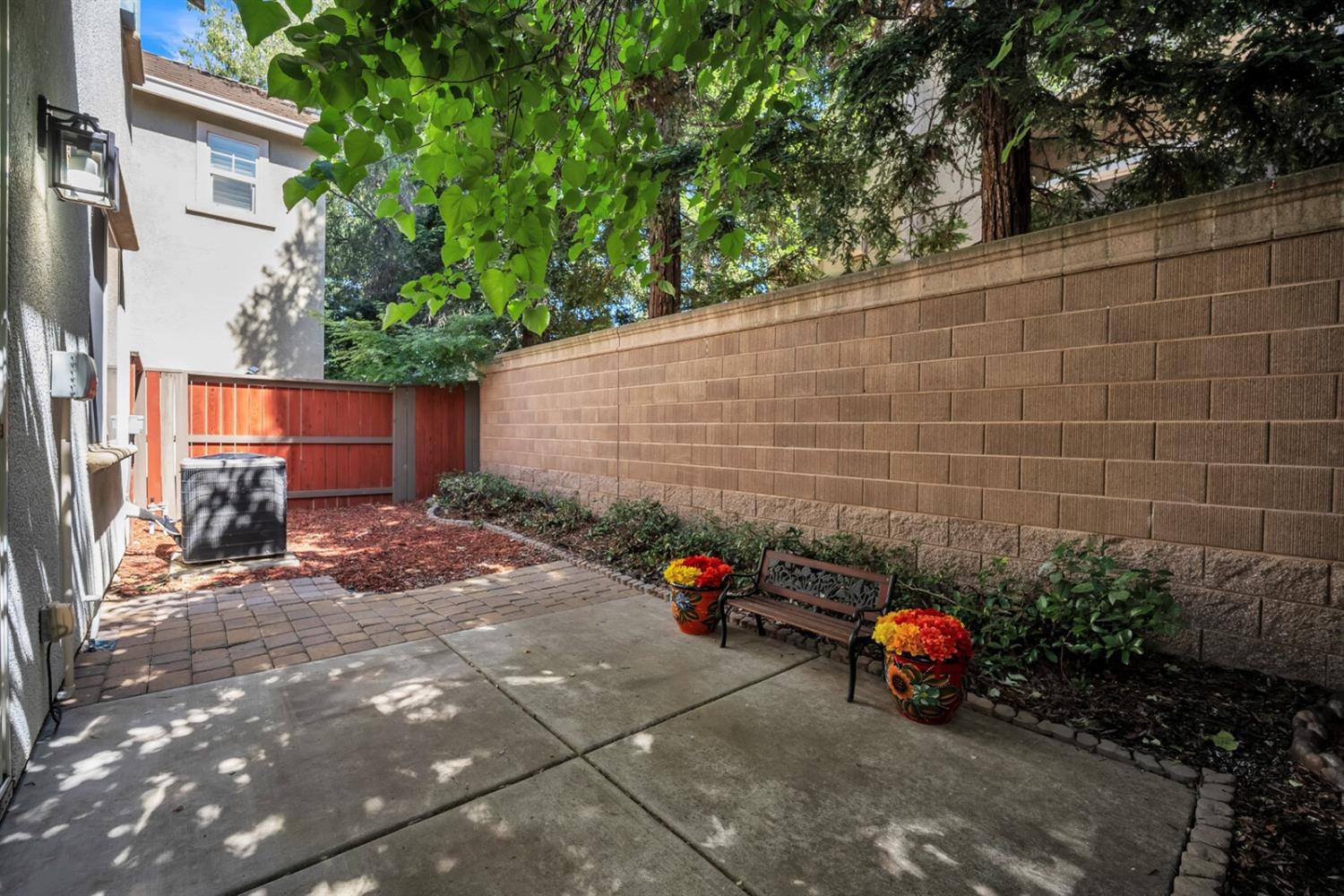 1392 Impressionist Loop