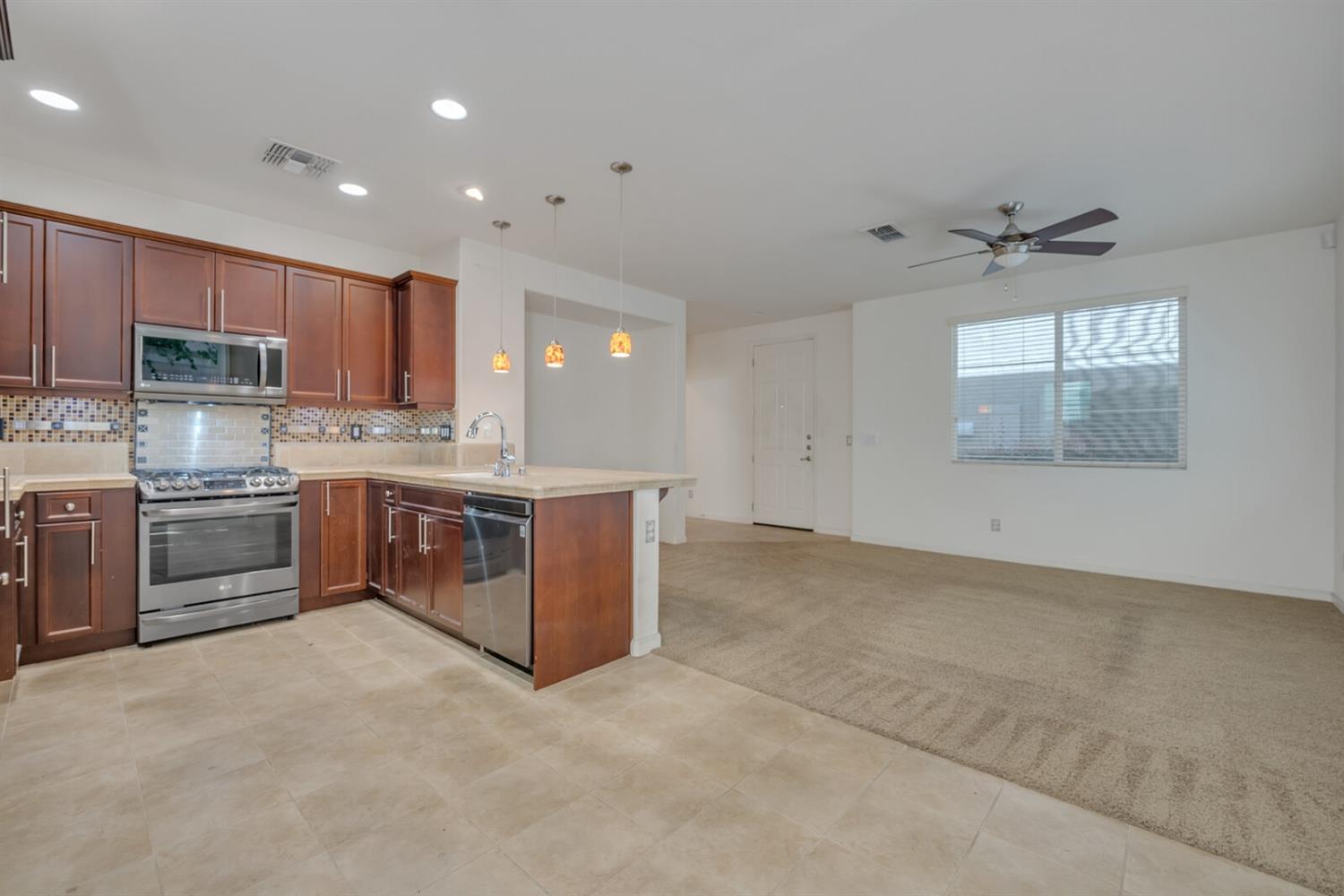 1392 Impressionist Loop