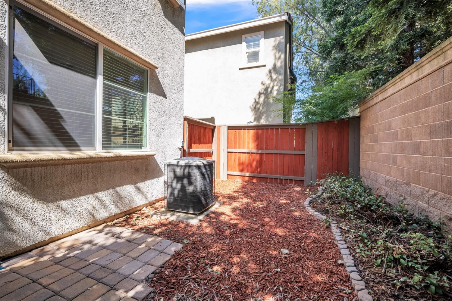 1392 Impressionist Loop