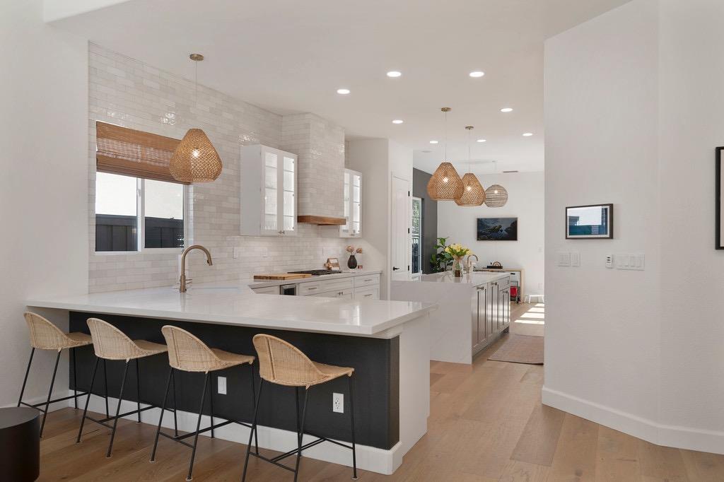 2004 Robin Brook Way