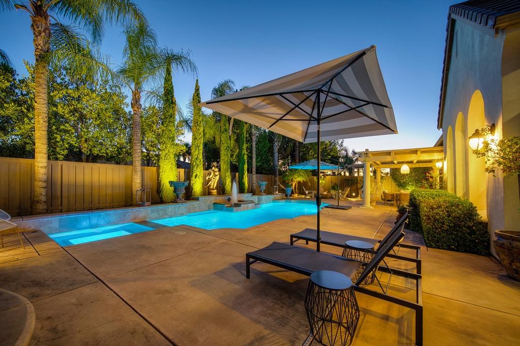 2004 Robin Brook Way